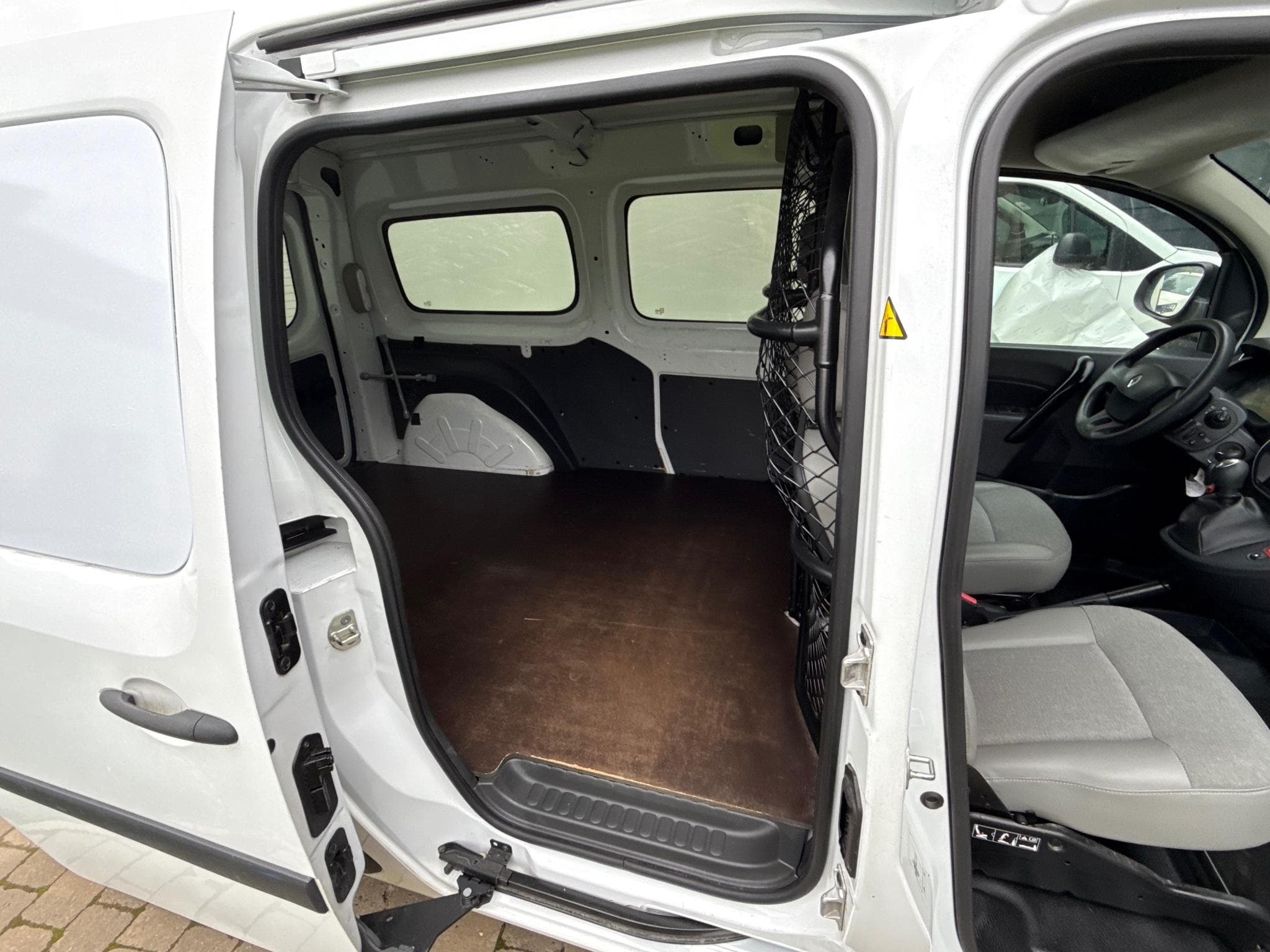 Renault Kangoo 1.5dci (2020) - Photo 8