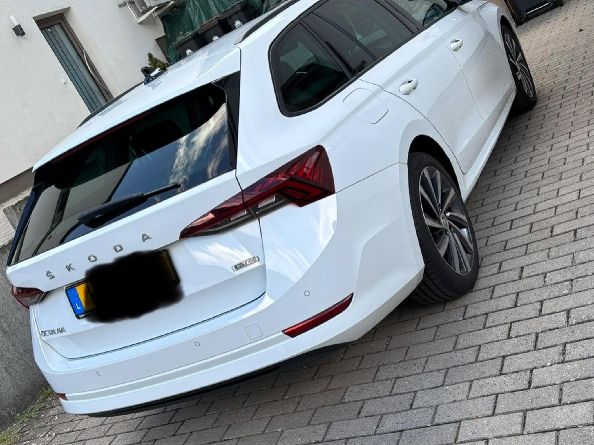 Skoda Octavia Ambition 8 E-Tec (2022) - Foto 1