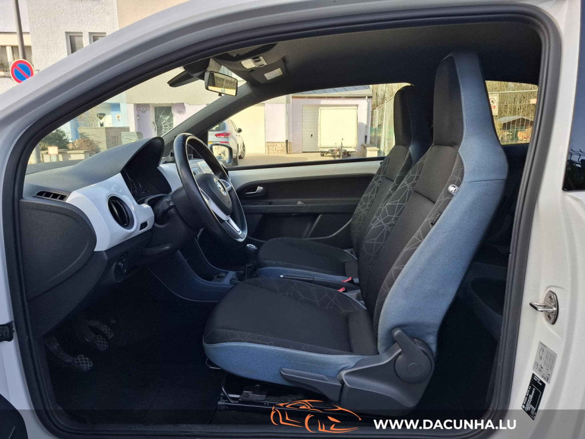 Skoda Citigo 1.0 FUN!!, CLIMA AUTO, SIEGES CHAUFF., PDC, BLUETOOTH, SOUND (2016) - Foto 6