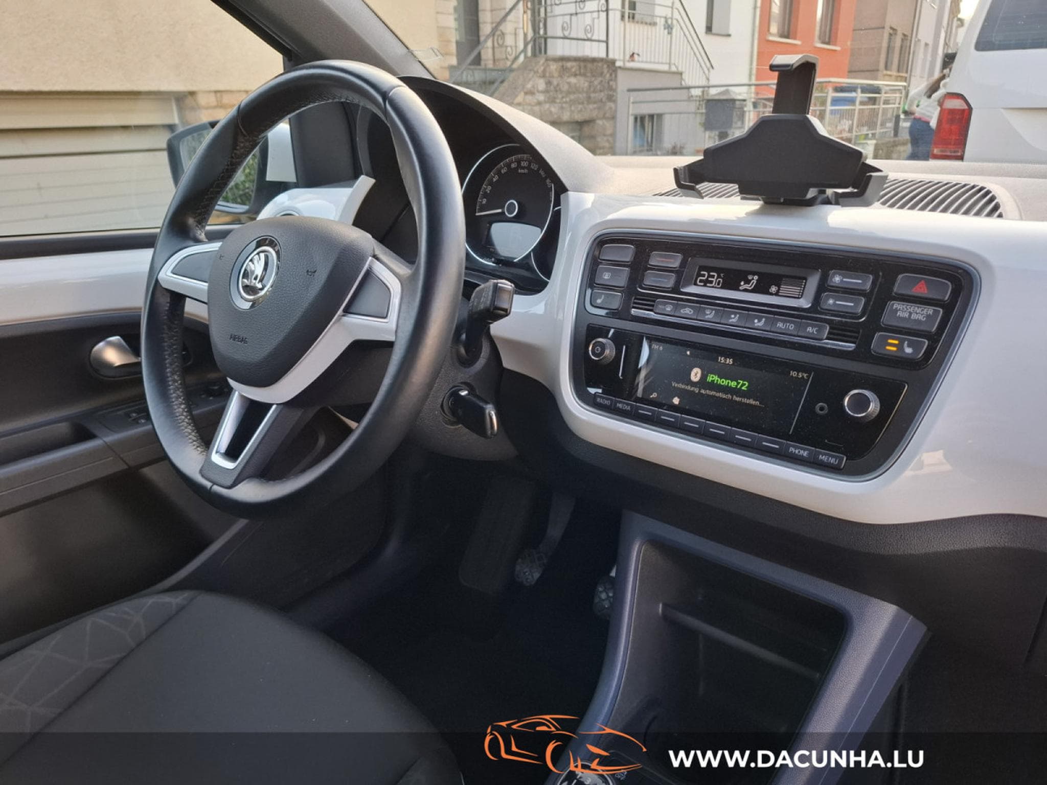 Skoda Citigo 1.0 FUN!!, CLIMA AUTO, SIEGES CHAUFF., PDC, BLUETOOTH, SOUND (2016) - Foto 9