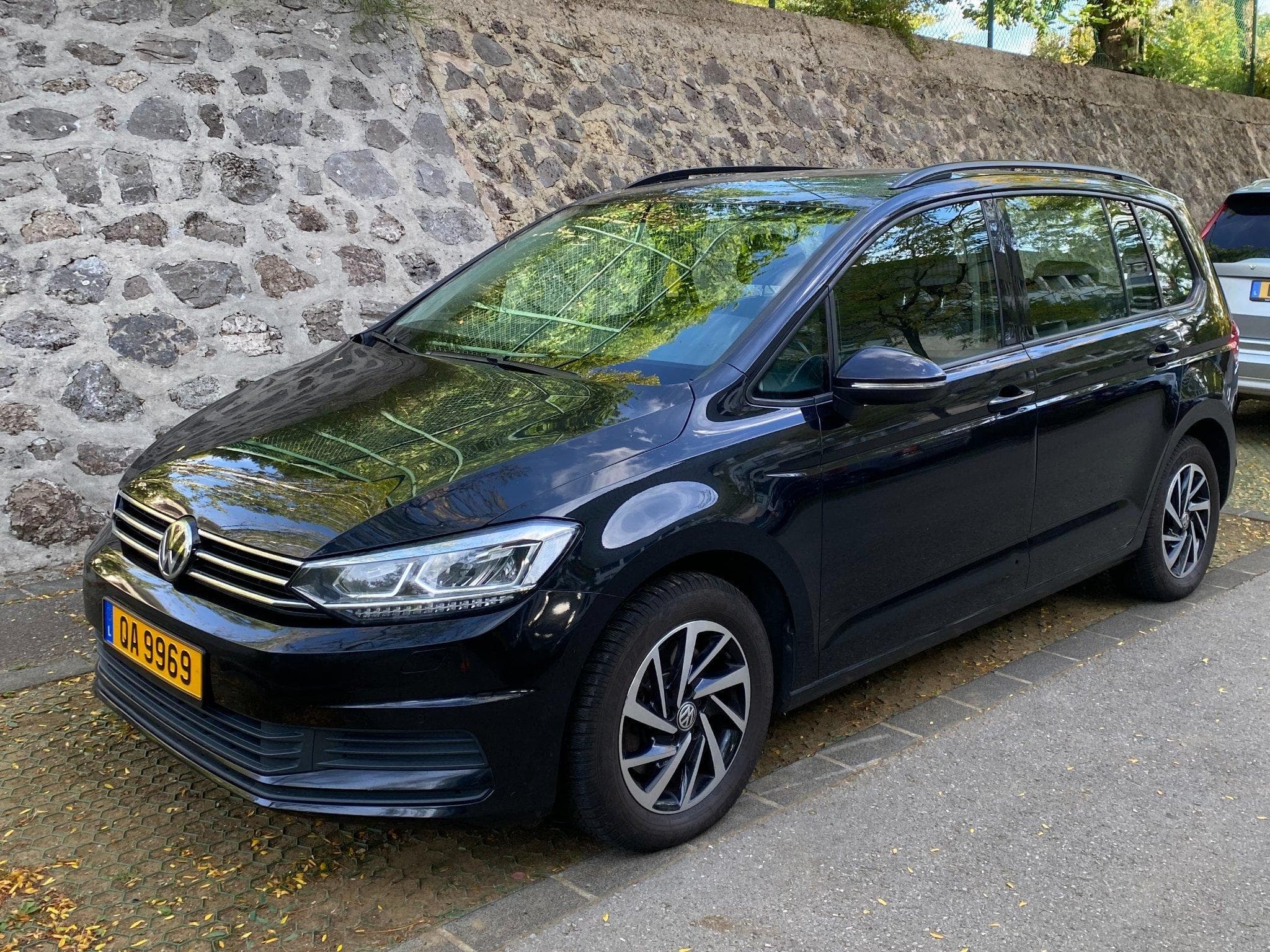 VW Touran 1.6 Tdi Bluemotion (2018) - Photo 1