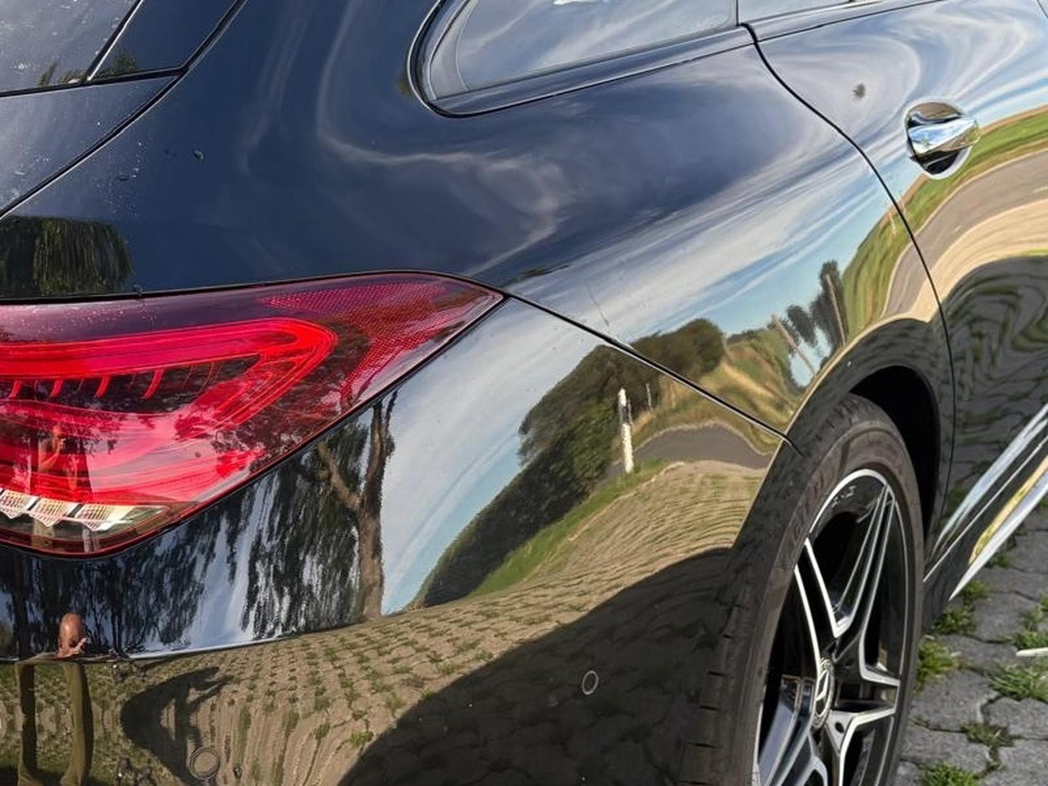 Mercedes CLA 200 CLA 200 d Shooting Brake  Pack M (2022) - Foto 2