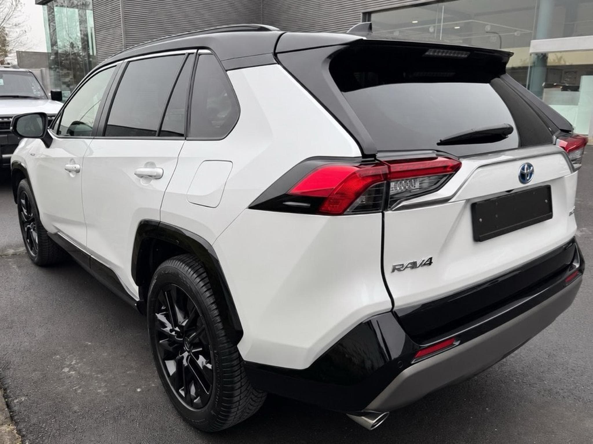 Toyota Rav 4 RAV4 Hybrid Style Plus4X4 Cuir Pano Full (2023) - Photo 2