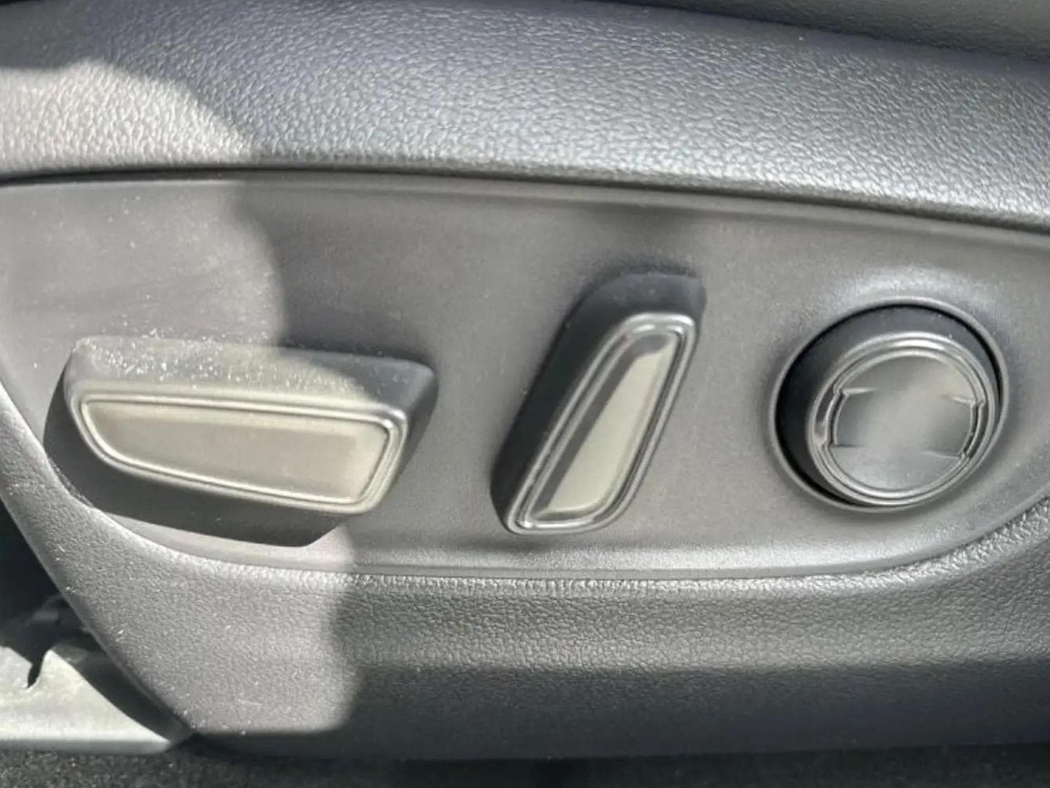 Toyota Rav 4 RAV4 Hybrid Style Plus4X4 Cuir Pano Full (2023) - Photo 14
