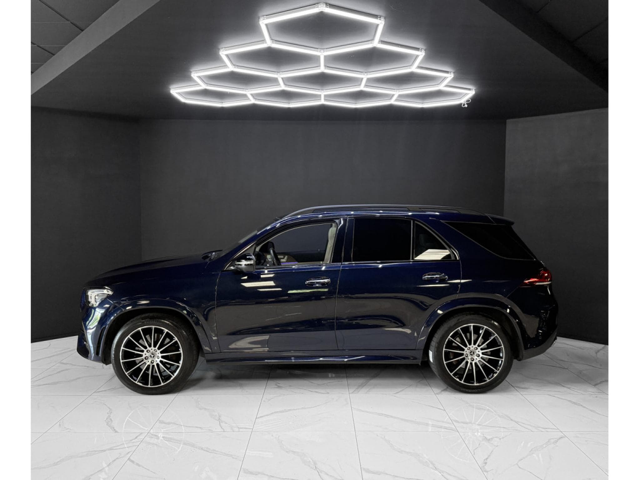 Mercedes GLE 400 d 4MATIC - AMG Line (2022) - Photo 2