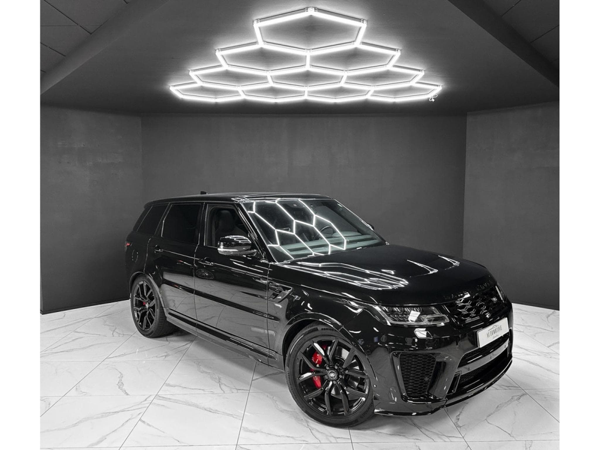 Land-Rover Range Rover Sport 5.0 V8 P575 SVR - full service (2020) - Photo 7