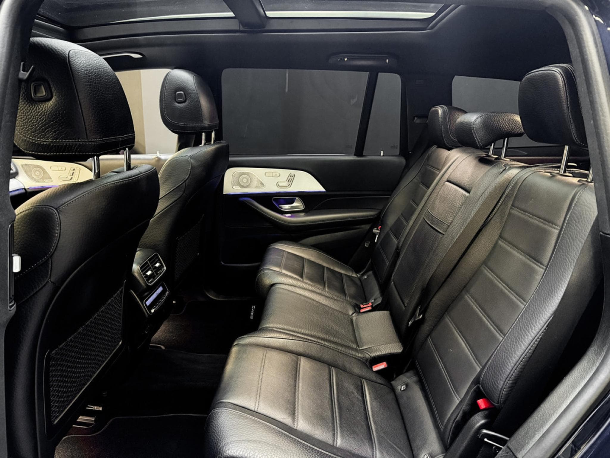 Mercedes GLS 400 d AMG Line 7 seats FULL (2020) - Photo 15