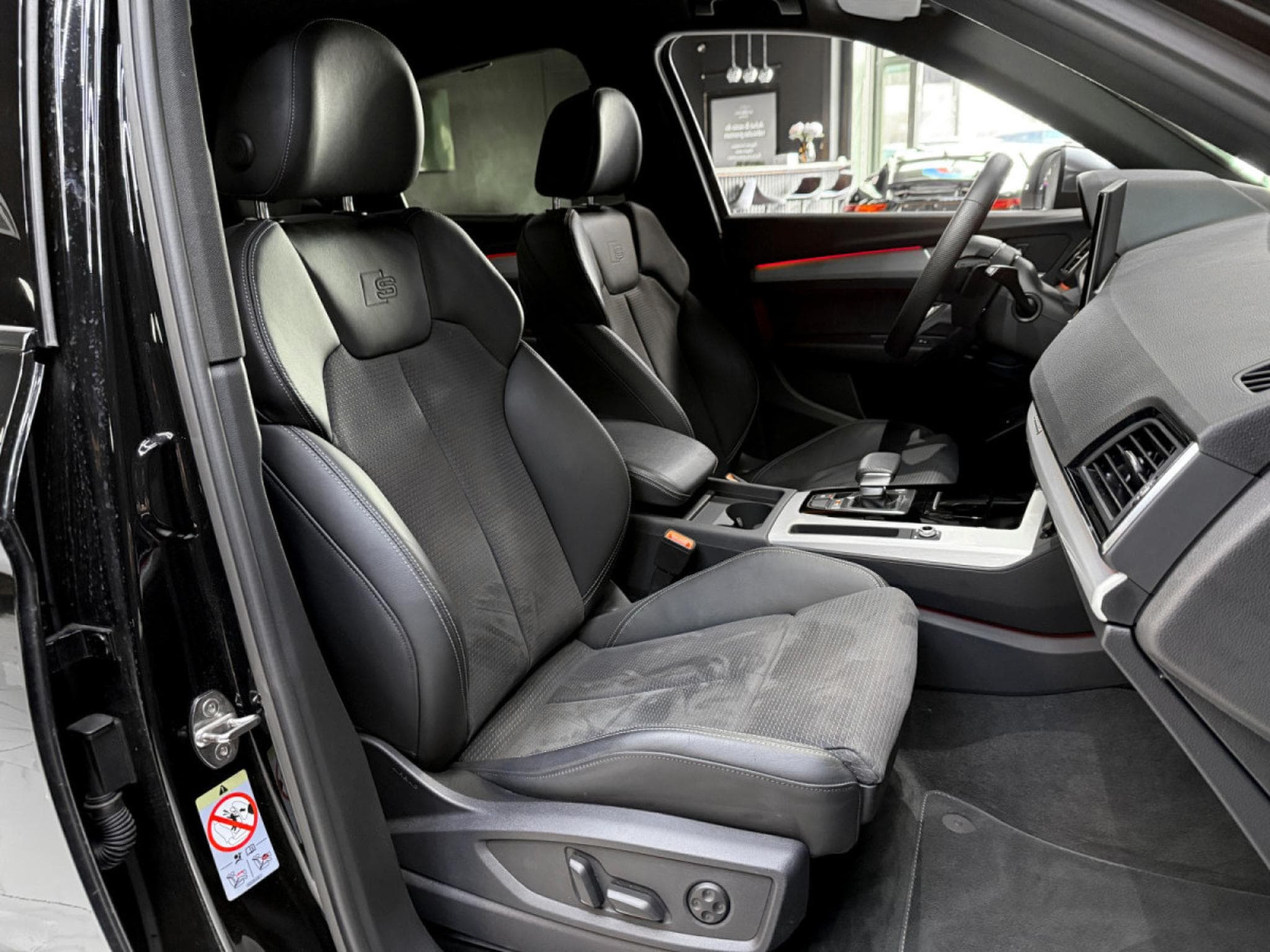 Audi SQ5 Sportback 3.0 TDI quattro (2023) - Photo 12