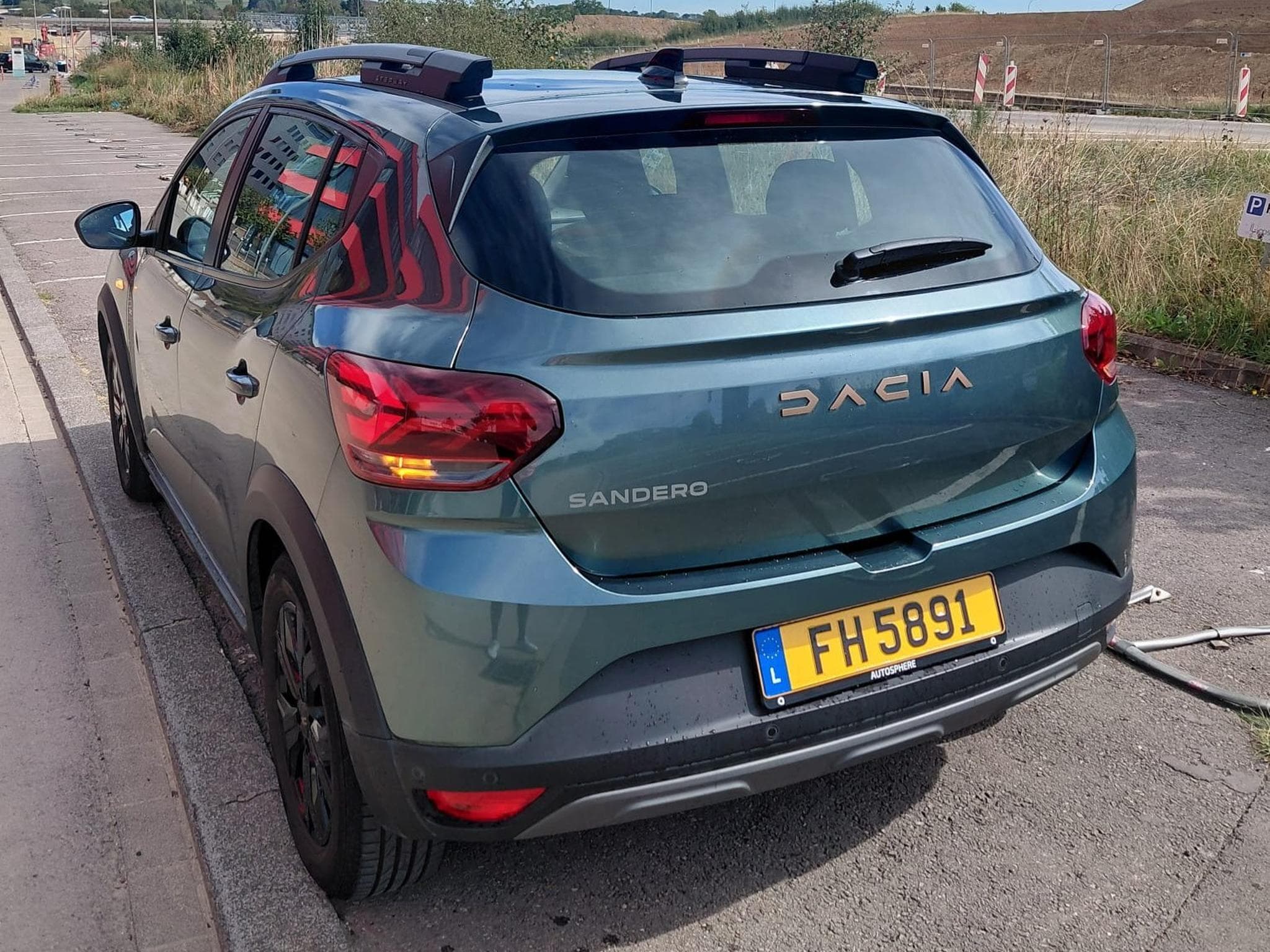 Dacia Sandero Stepway 1.0 TCe Extreme (2023) - Photo 2