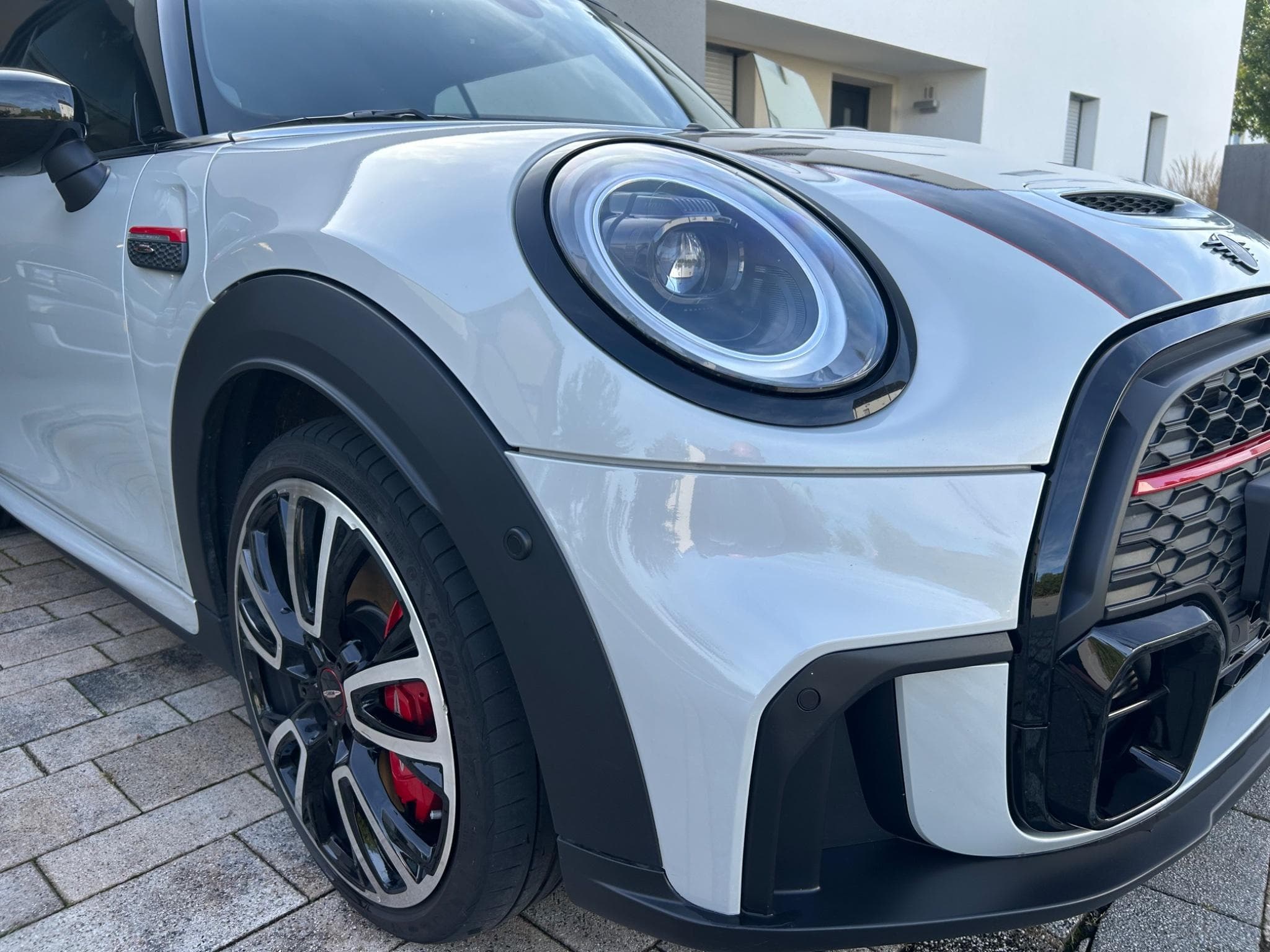 Mini Cabrio Cooper John Cooper Works (2022) - Photo 12