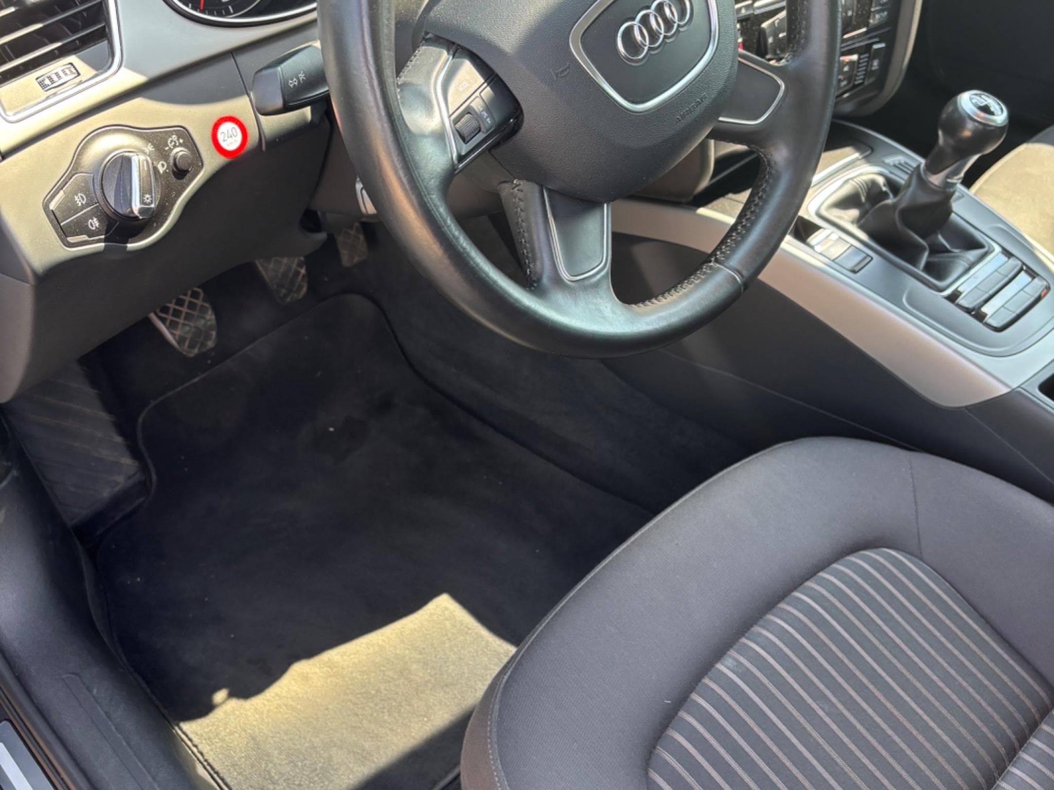 Audi A4 (2012) - Foto 8