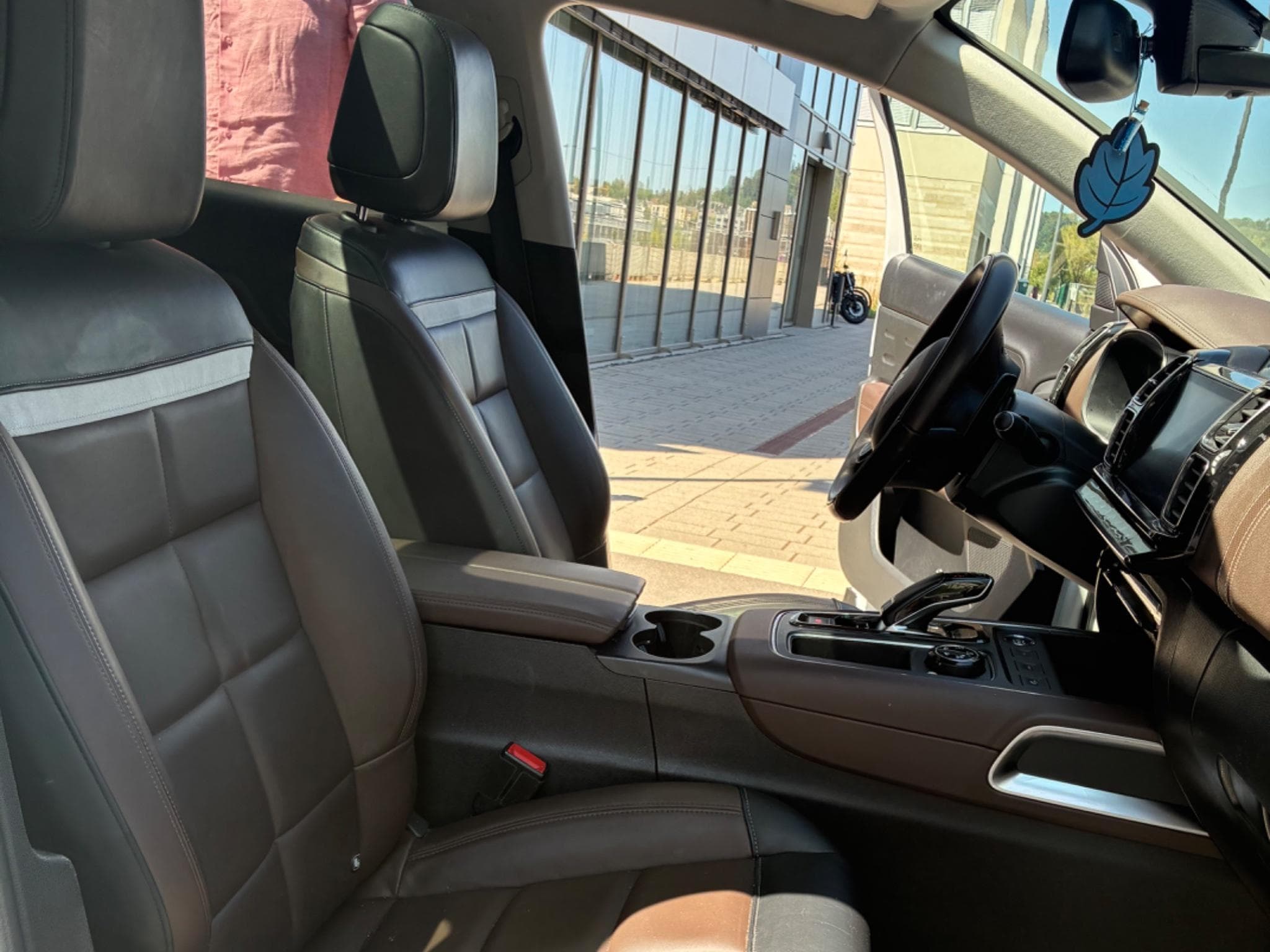 Citroën C5 Aircross 1.6 PureTech (2019) - Photo 6