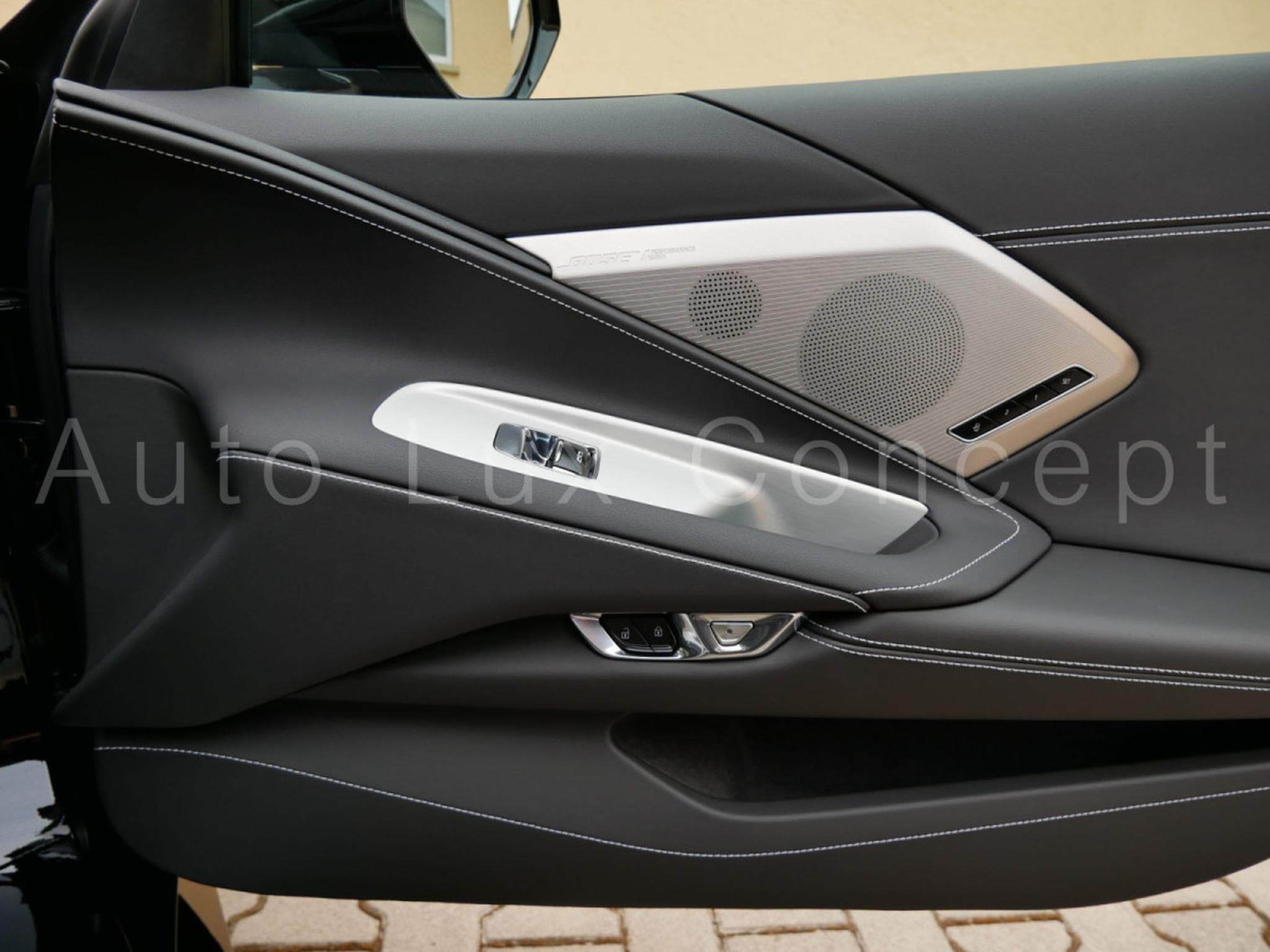 Chevrolet Corvette C8 Stingray Coupé 2LT (2023) - Photo 27