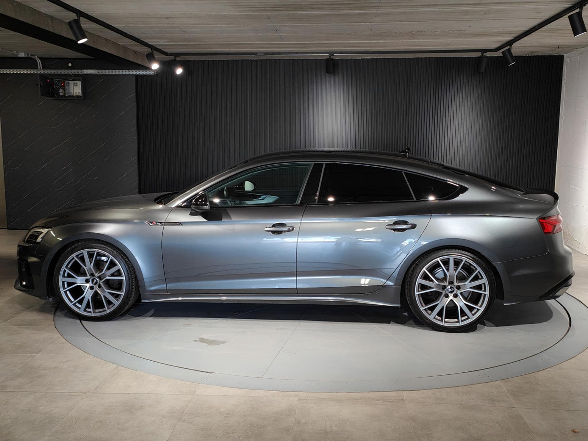 Audi A5 A5 SPORTBACK 35 TFSI S-LINE (2022) - Photo 5