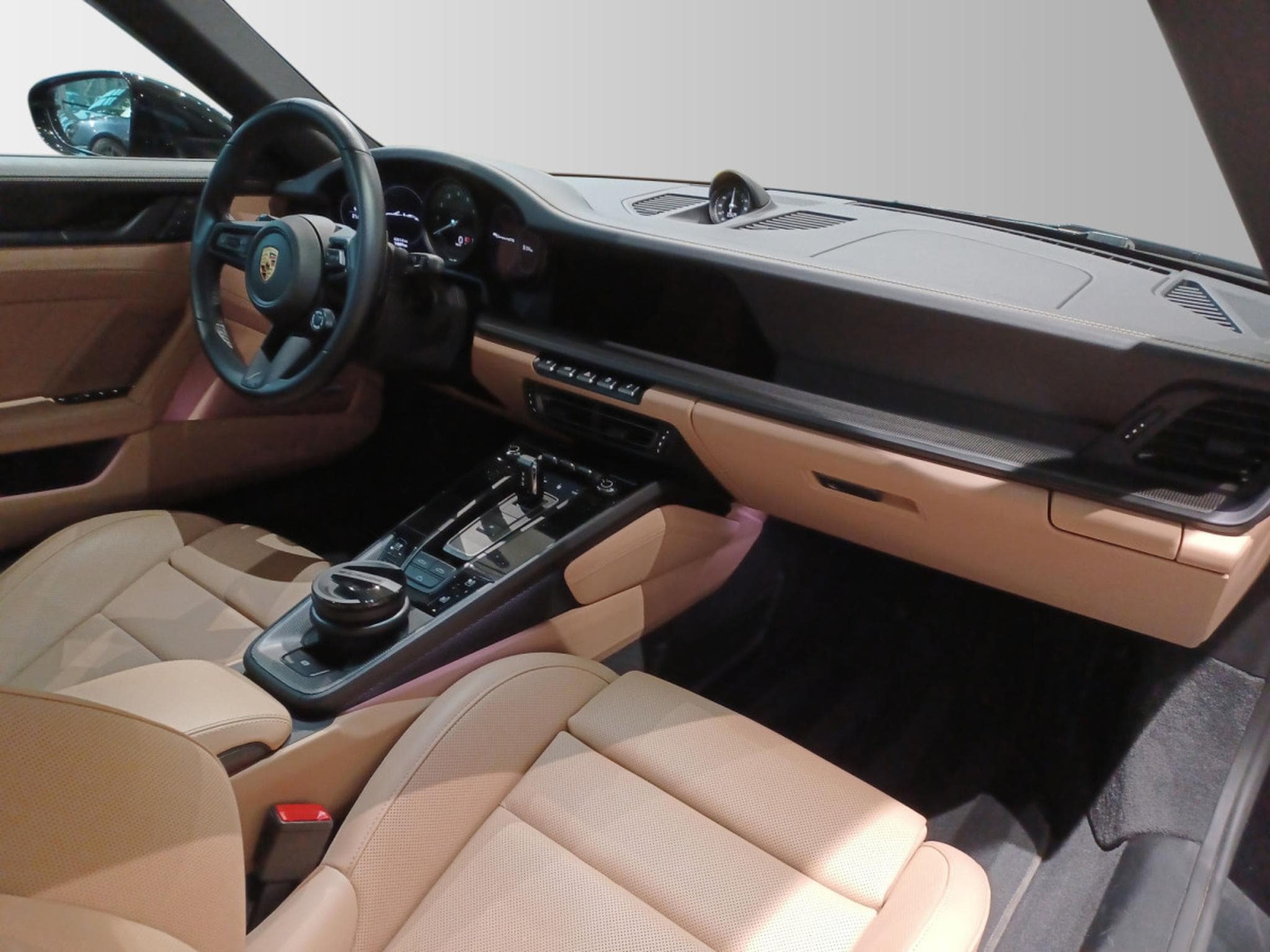 Porsche 911 Carrera 4 GTS Cabriolet (2024) - Foto 9