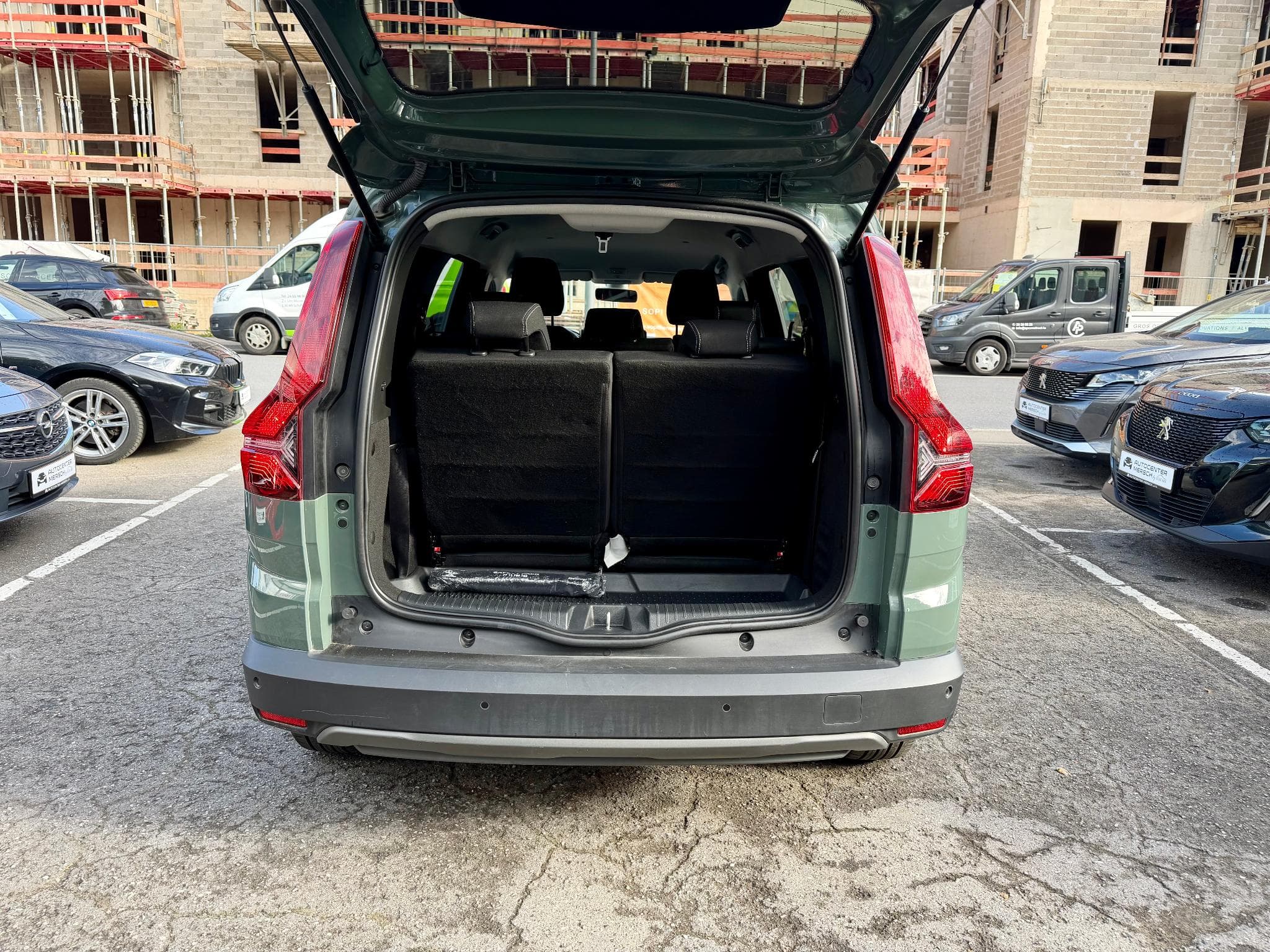 Dacia Jogger 1.6 Hybrid 140 Extreme 7pl. (2023) - Photo 13