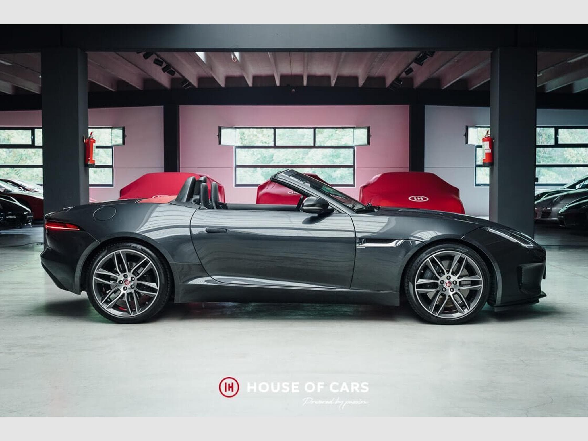 Jaguar F-Type V6S ROADSTER MK2 1ST PAINT - JUST SERVICED (2018) - Photo 5