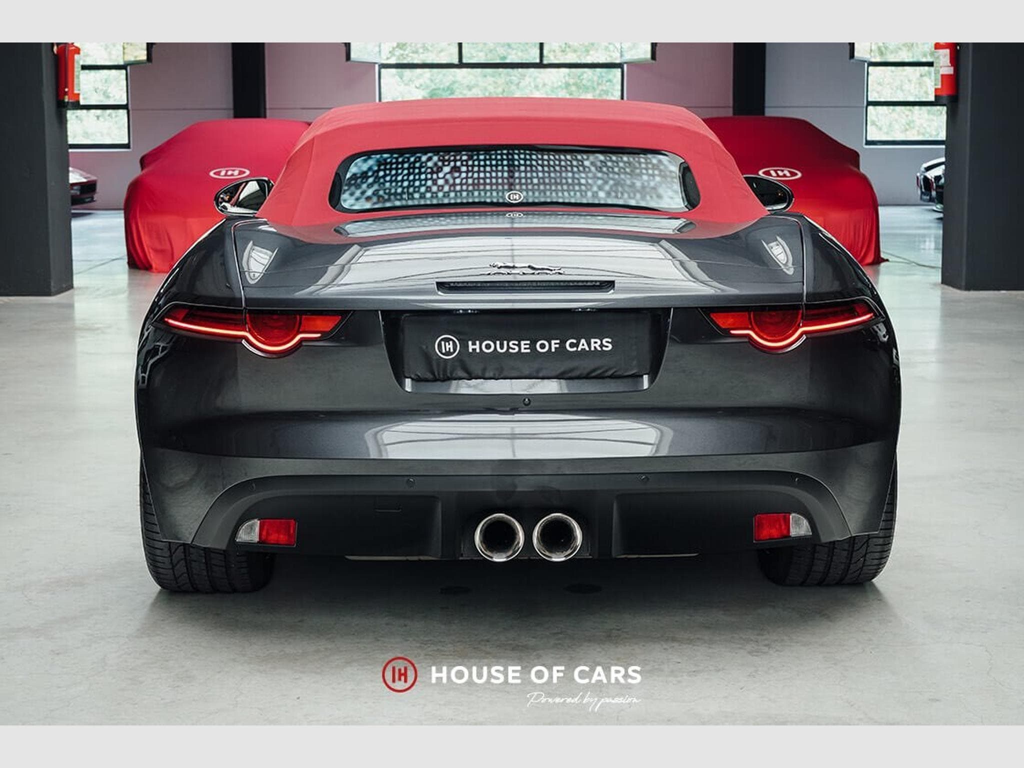 Jaguar F-Type V6S ROADSTER MK2 1ST PAINT - JUST SERVICED (2018) - Photo 8