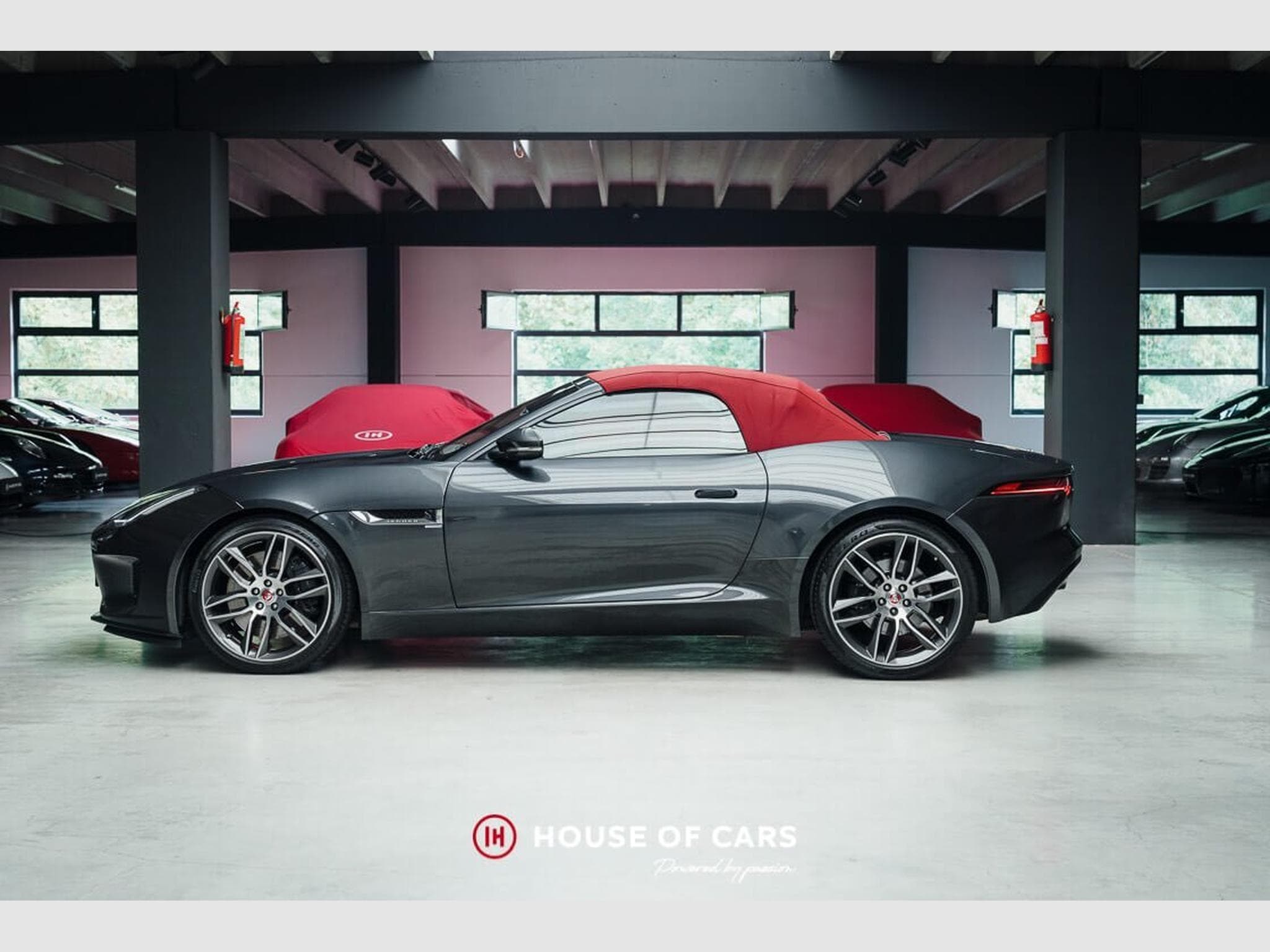 Jaguar F-Type V6S ROADSTER MK2 1ST PAINT - JUST SERVICED (2018) - Photo 10
