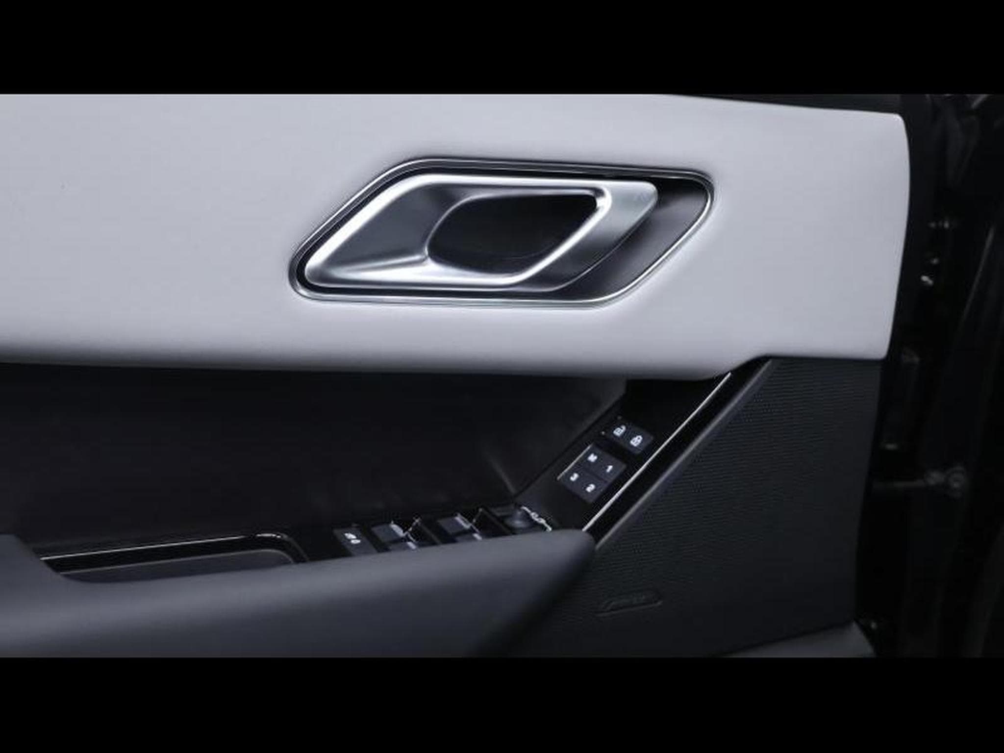 Land-Rover Range Rover Velar D200 Dynamic SE AWD Auto (2026) - Foto 24