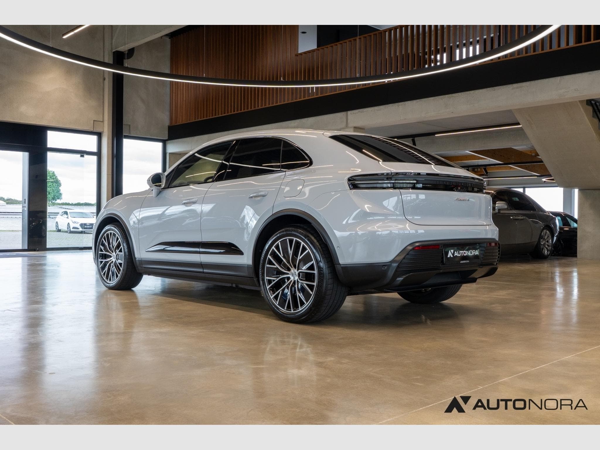 Porsche Macan Macan 4 (2024) - Photo 8