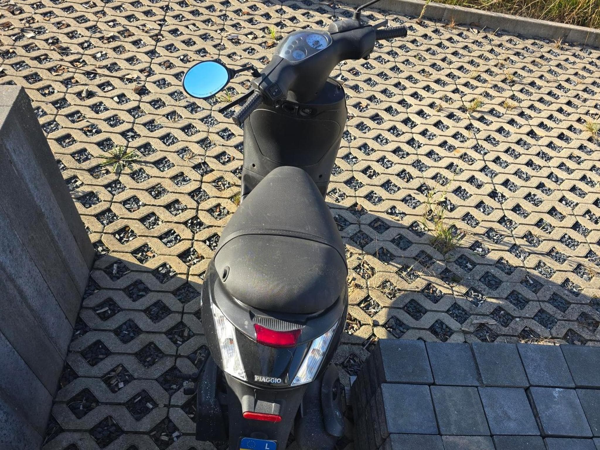 Piaggio ZIP C25 (2017) - Photo 3