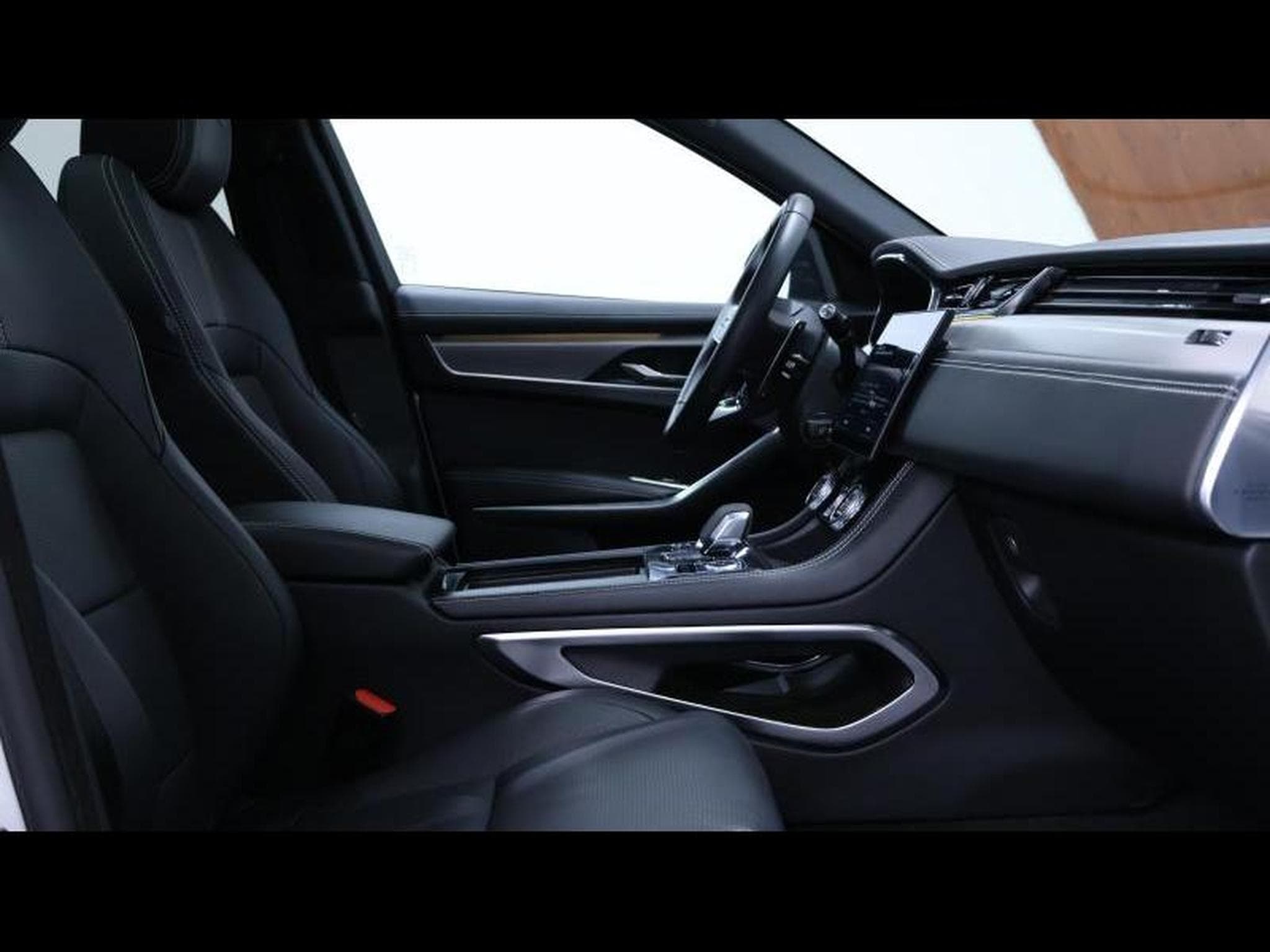 Jaguar F-Pace D200 R-Dynamic S AWD (2024) - Photo 11