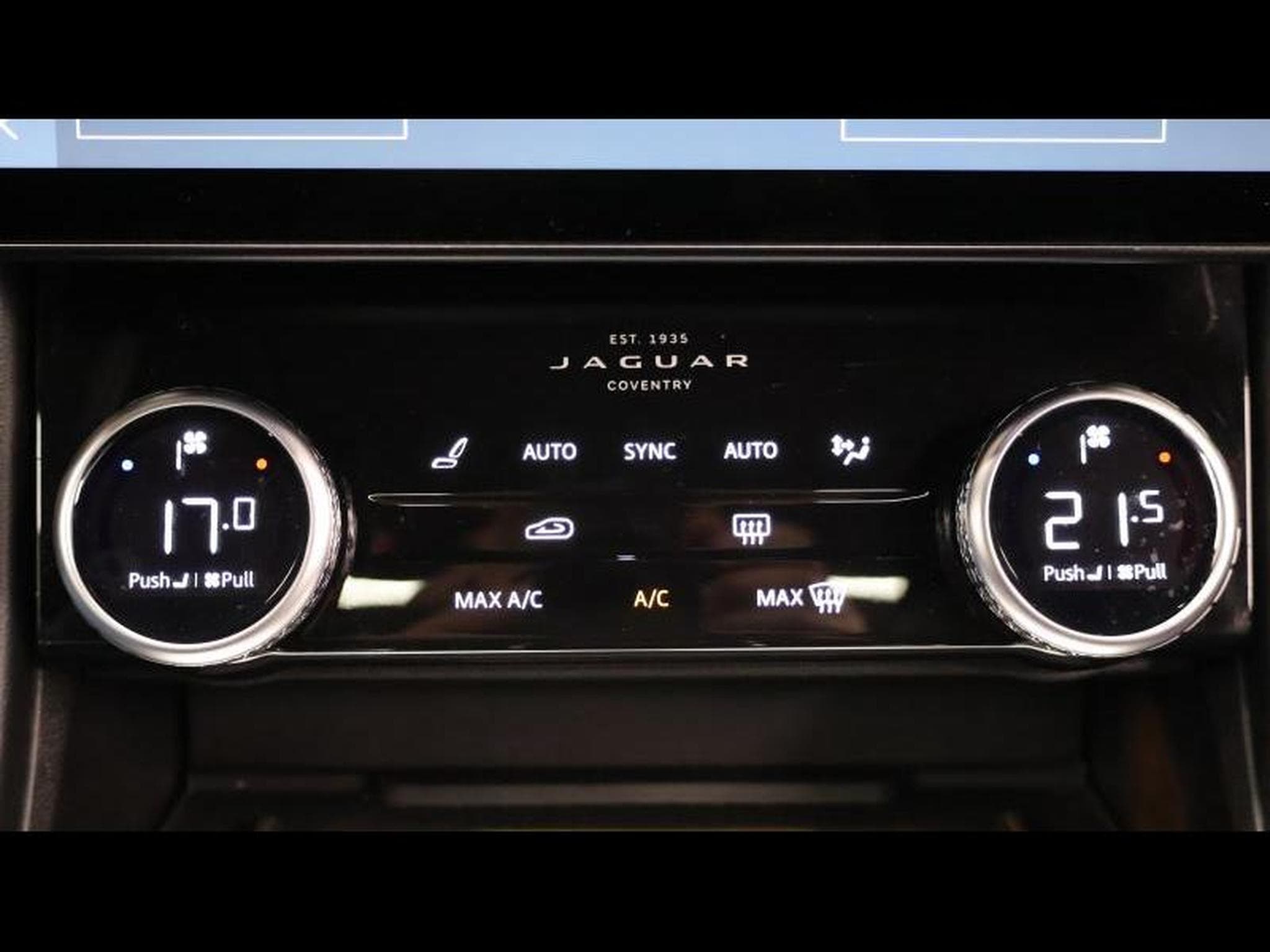 Jaguar F-Pace D200 R-Dynamic S AWD (2024) - Photo 21