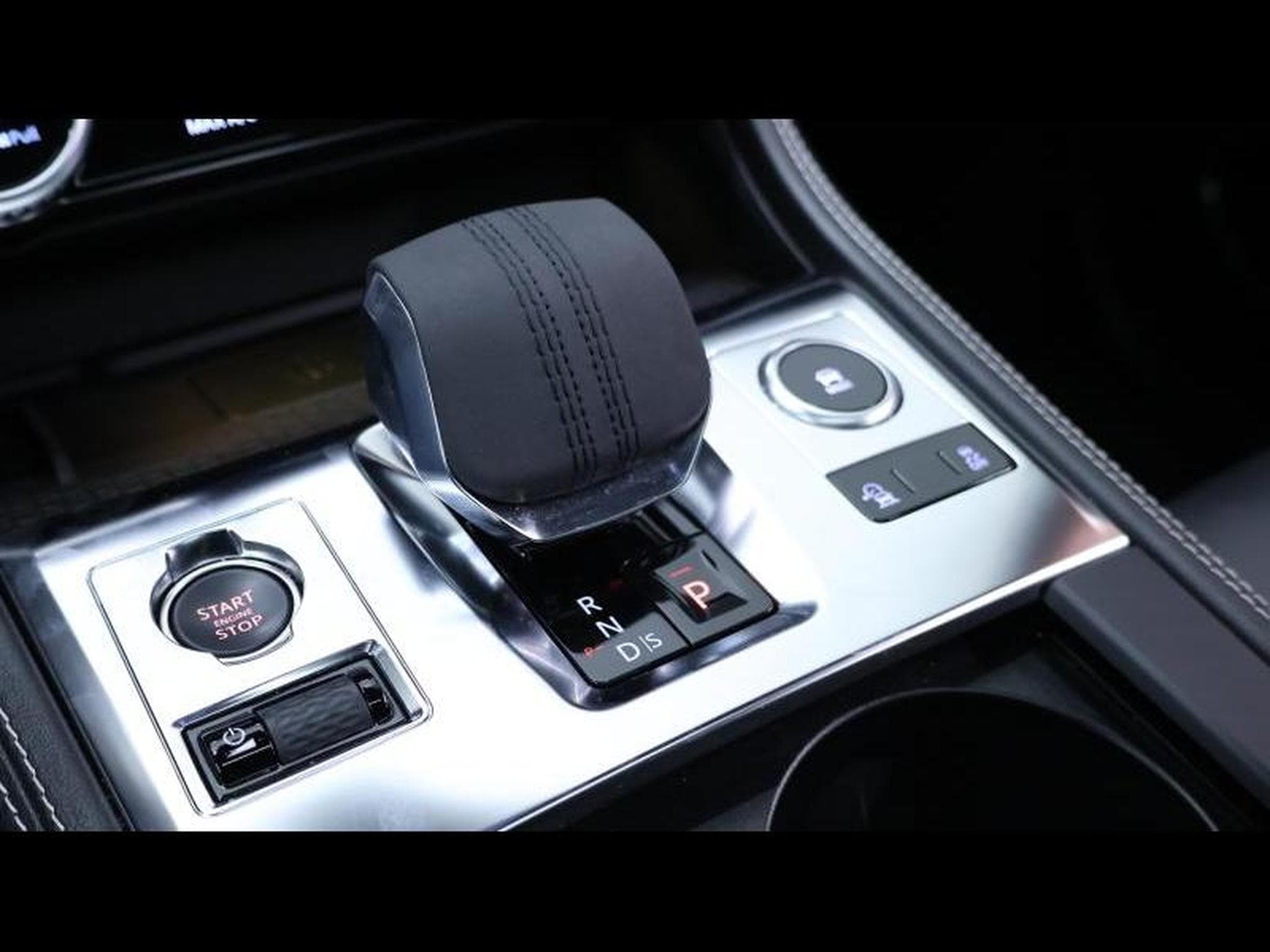 Jaguar F-Pace D200 R-Dynamic S AWD (2024) - Photo 19