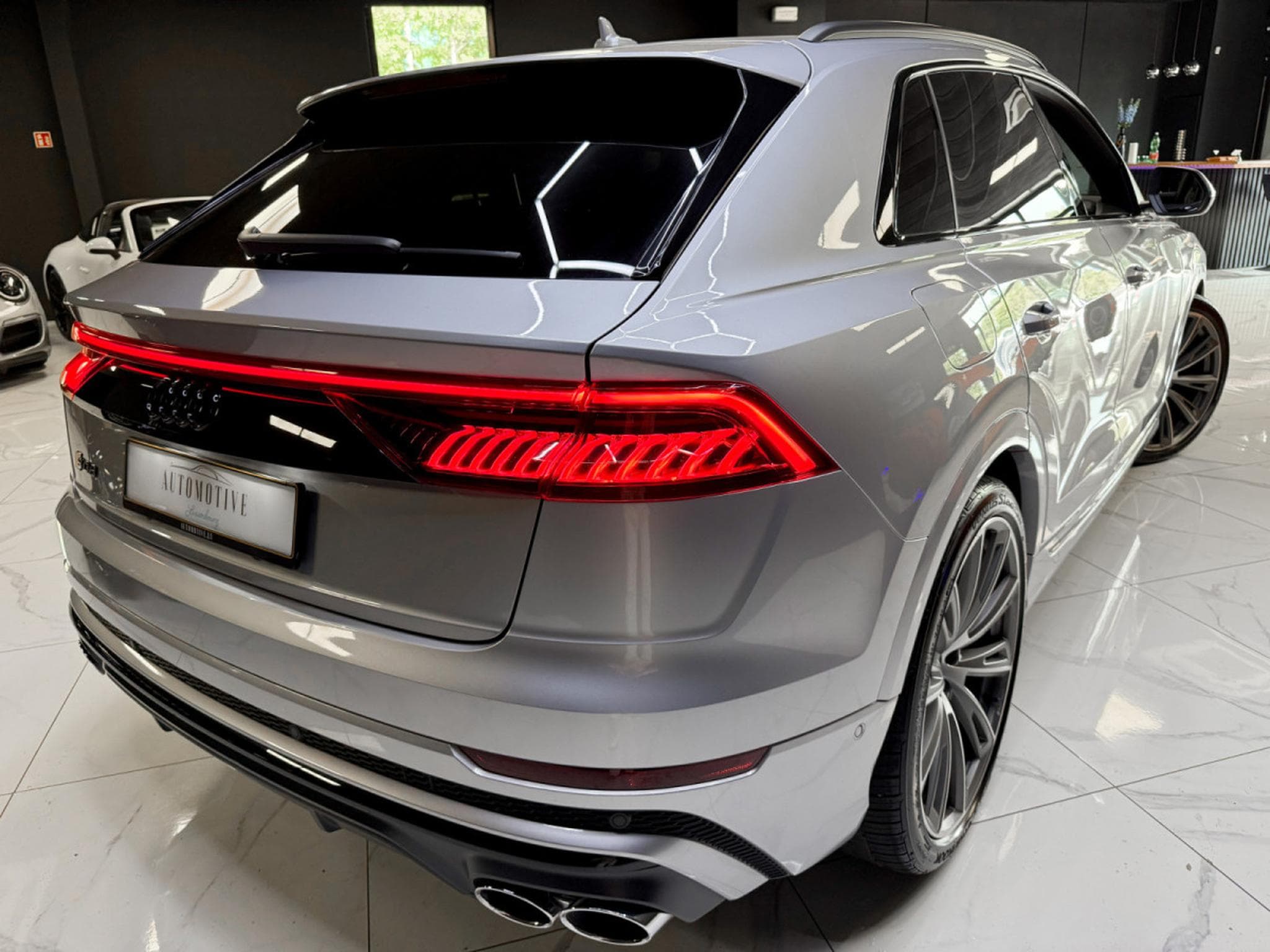 Audi SQ8 4.0 TFSI / REAR-AXLE / B&O / PANO / HEAD-UP / (2021) - Foto 10