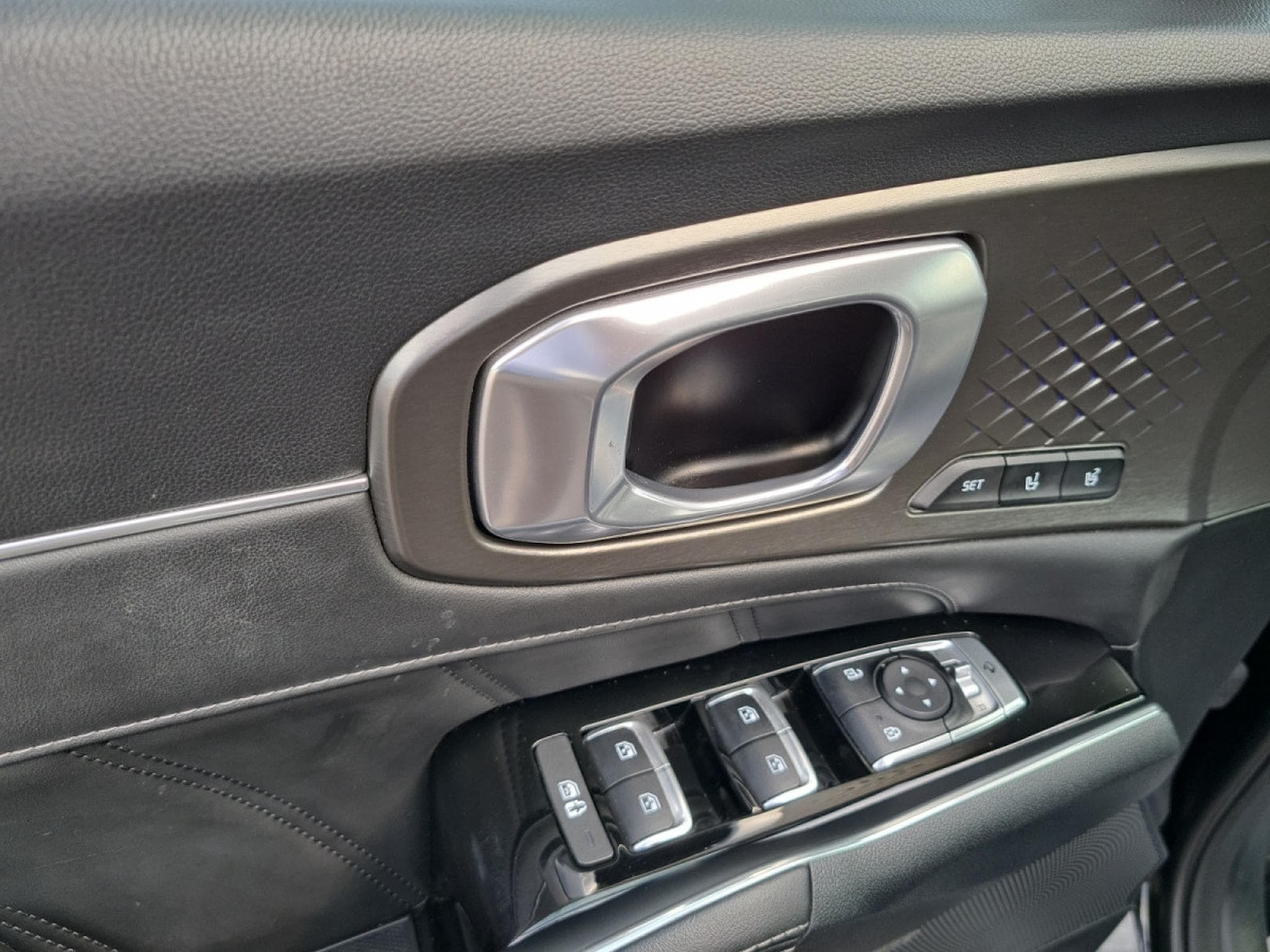 Kia Sorento 2.2 CRDi 2WD More (2023) - Foto 11