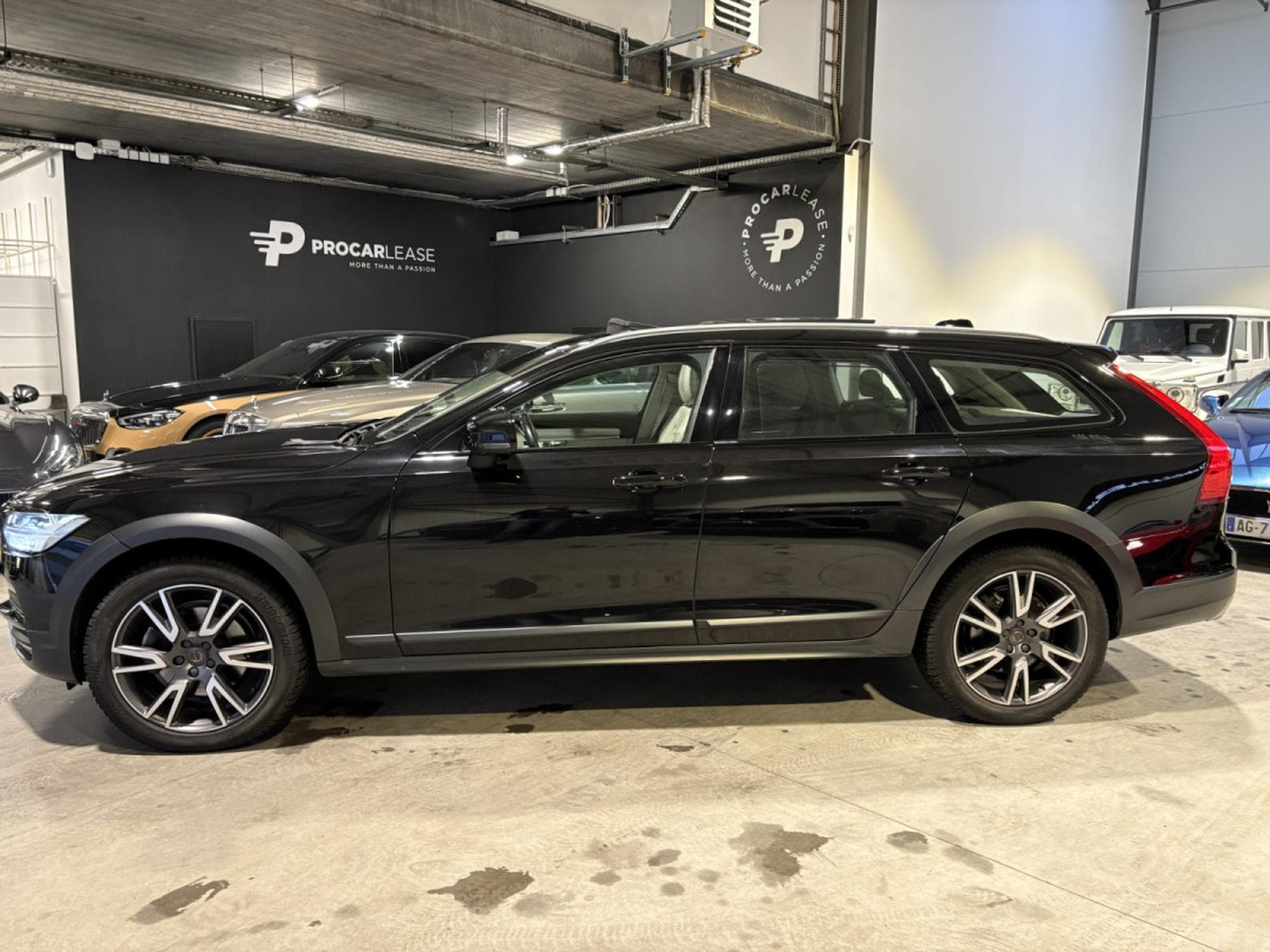 Volvo V90 Pro AWD/PANO/19/360/HUP.D/MALUS PAYE (2020) - Photo 5