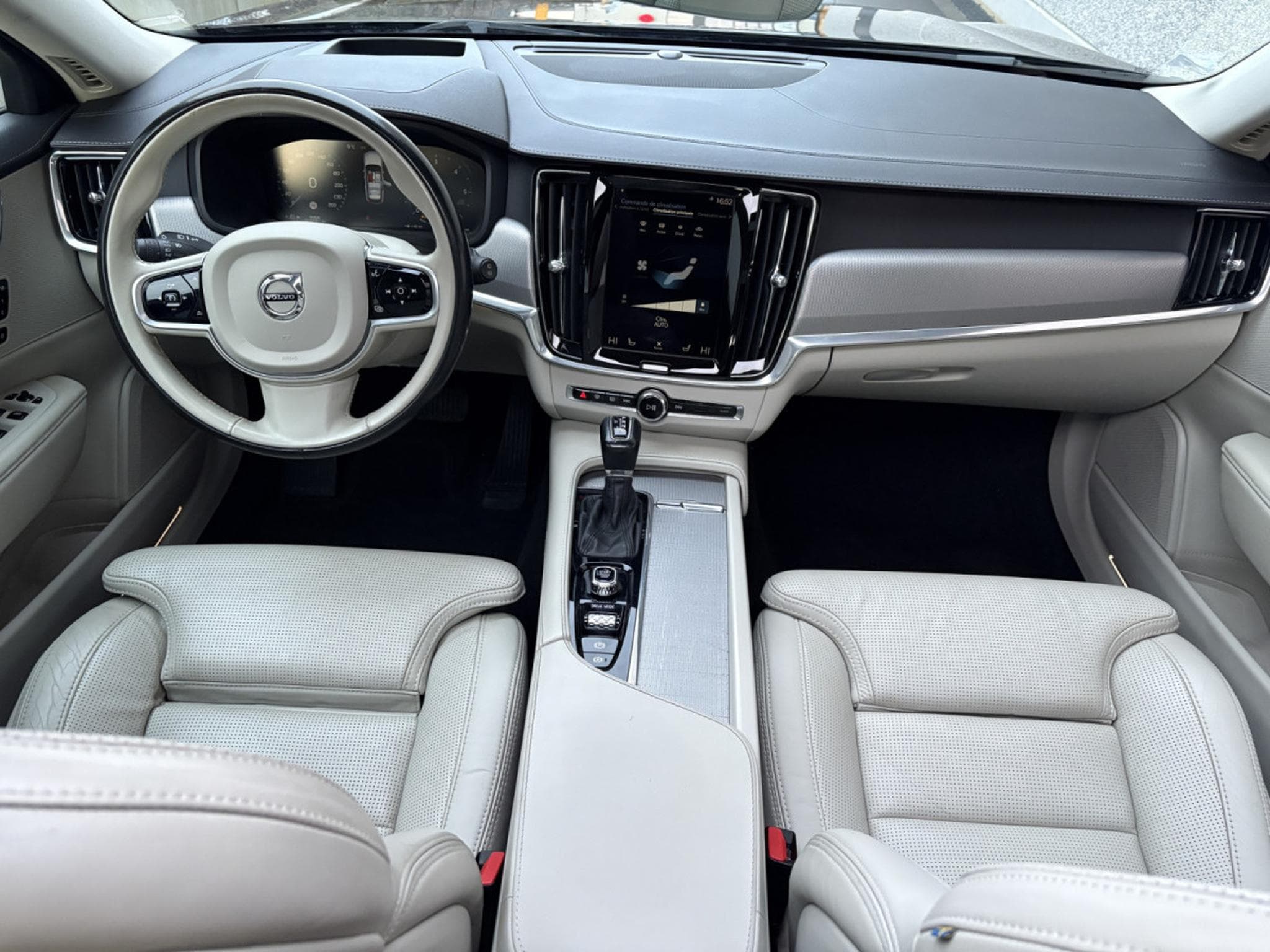 Volvo V90 Pro AWD/PANO/19/360/HUP.D/MALUS PAYE (2020) - Photo 11