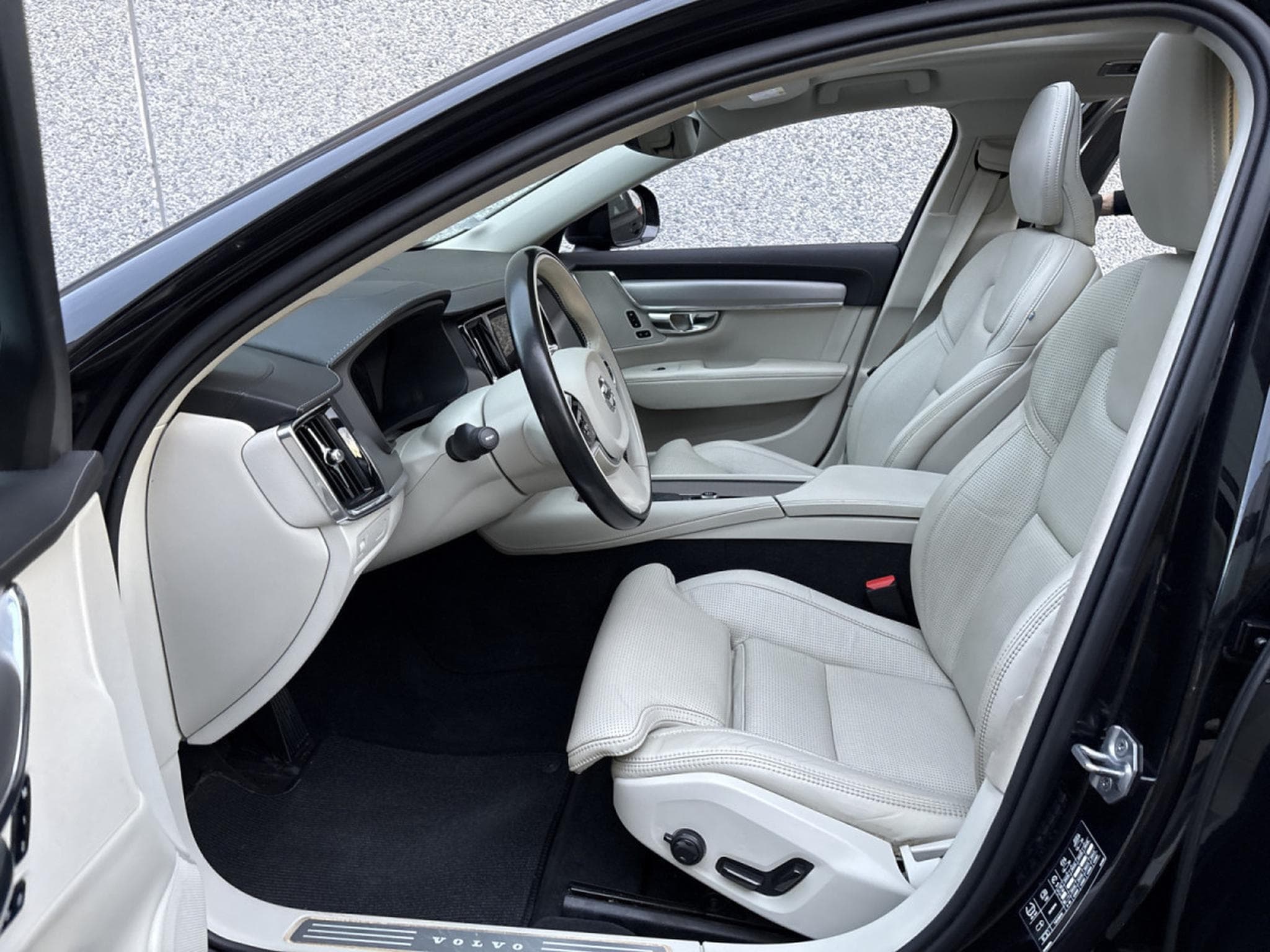 Volvo V90 Pro AWD/PANO/19/360/HUP.D/MALUS PAYE (2020) - Photo 23