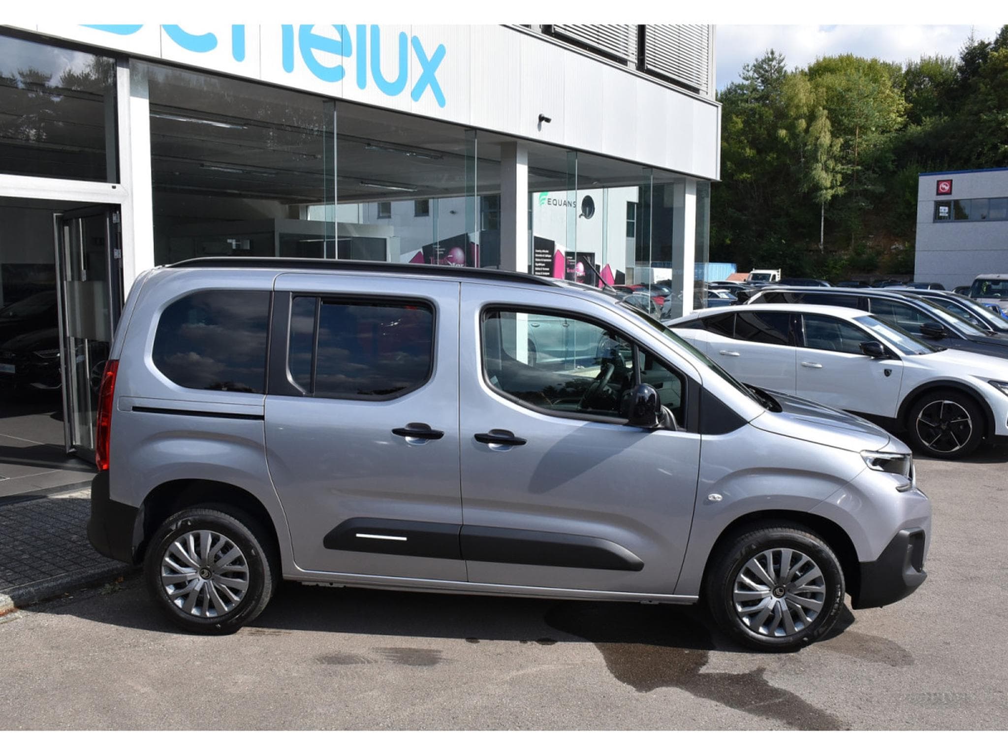 Citroën Berlingo 1.5 BlueHDI 130 EAT8 5 Pl. REGUL SMARTPHONE LED NEUF (2026) - Foto 3