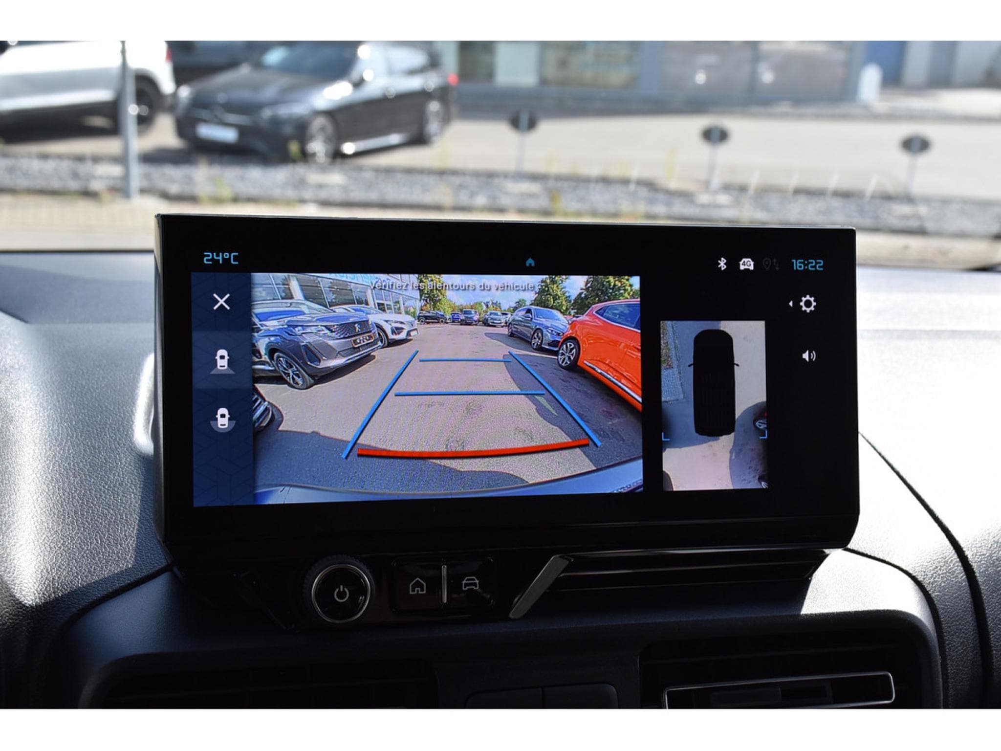 Citroën Berlingo 1.5 BlueHDI 130 EAT8 5 Pl. REGUL SMARTPHONE LED NEUF (2026) - Foto 14