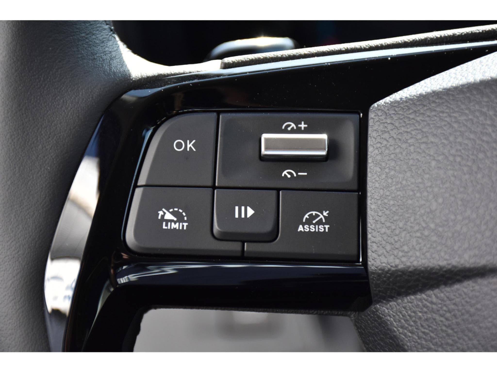 Citroën Berlingo 1.5 BlueHDI 130 EAT8 5 Pl. REGUL SMARTPHONE LED NEUF (2026) - Foto 17
