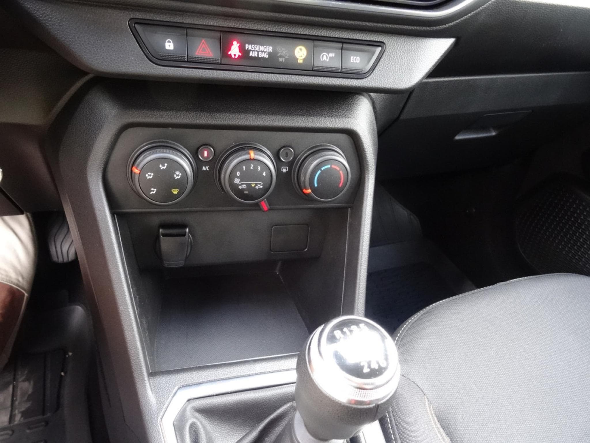 Dacia Sandero STEPWAY (2023) - Foto 14