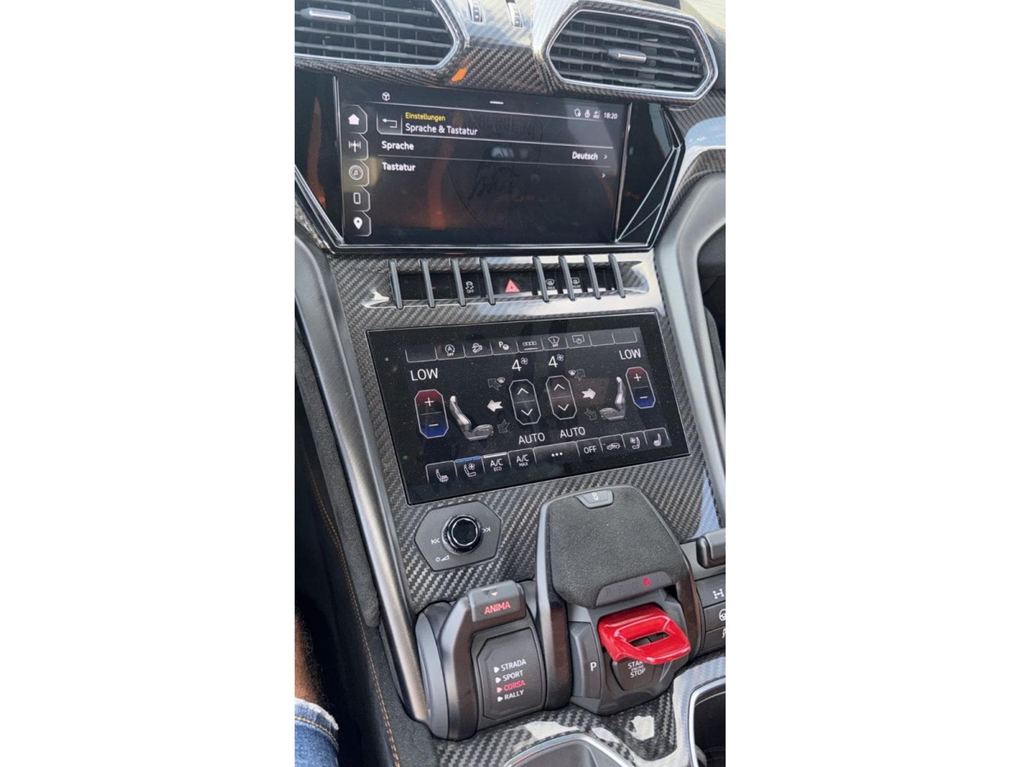 Lamborghini Urus 4.0 V8 Performante (2025) - Photo 6