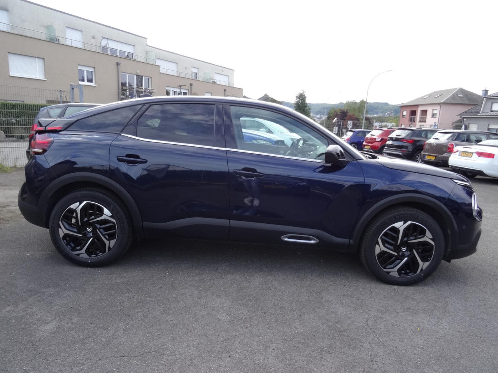 Citroën C4 MAX 1.5 Blue Hdi 130 Automatique (2024) - Foto 3