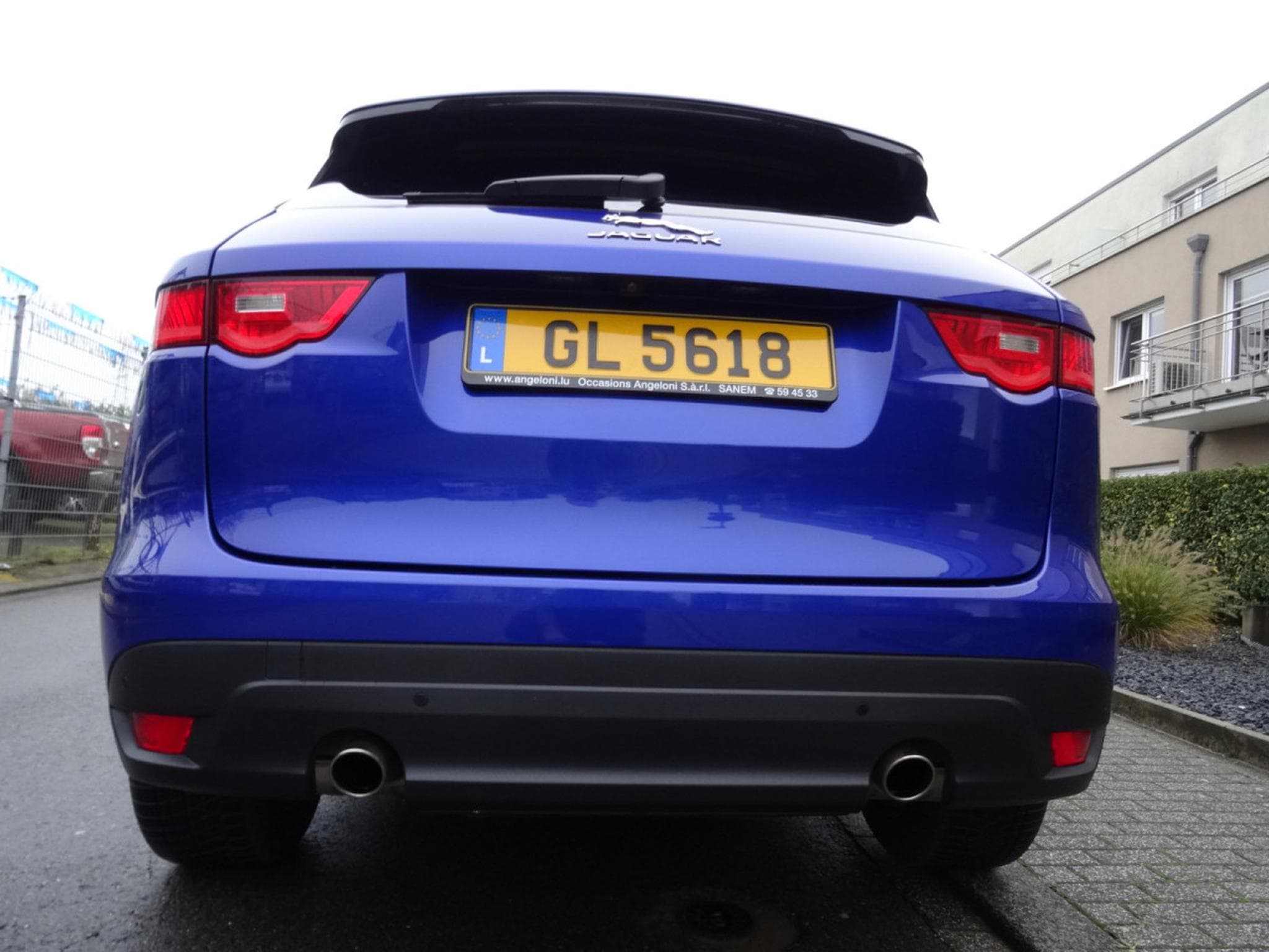 Jaguar F-Pace 2.0 d R-Sport 241CV (2020) - Foto 3