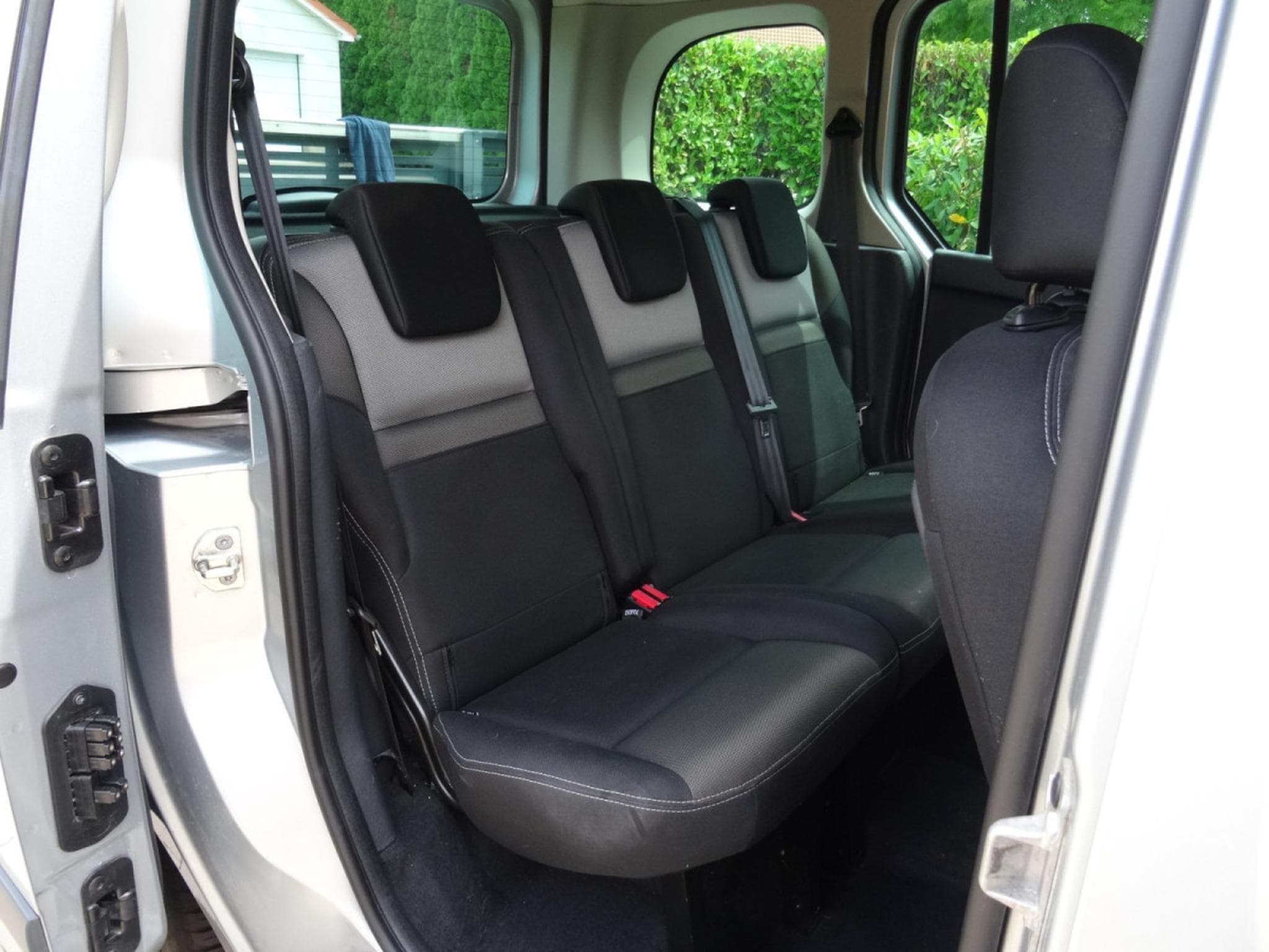 Renault Kangoo 1.5 dCi 116CV LIMITED (2020) - Foto 13