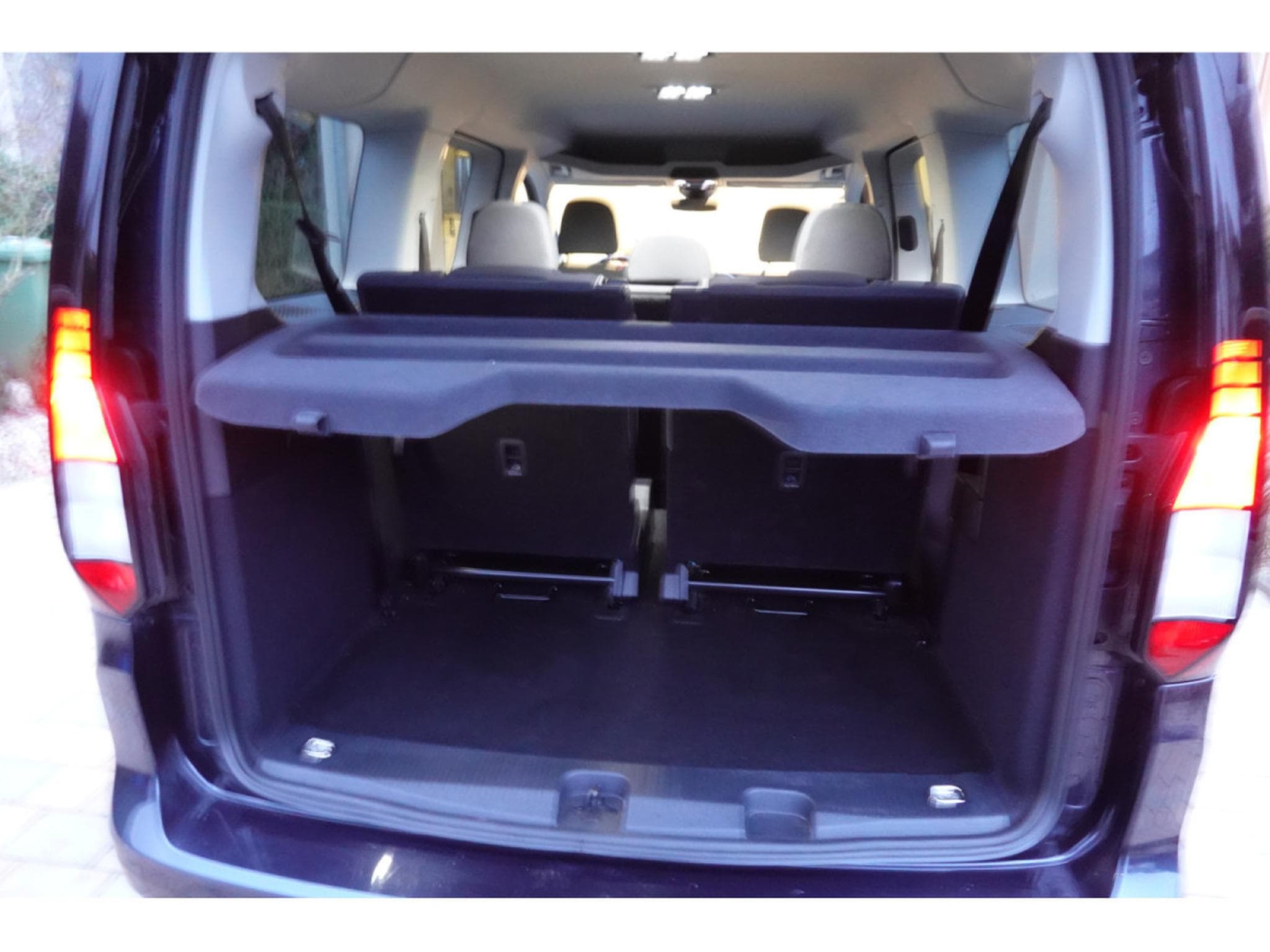 VW Caddy Maxy 2.0 TDI DSG 7 places (2024) - Foto 5