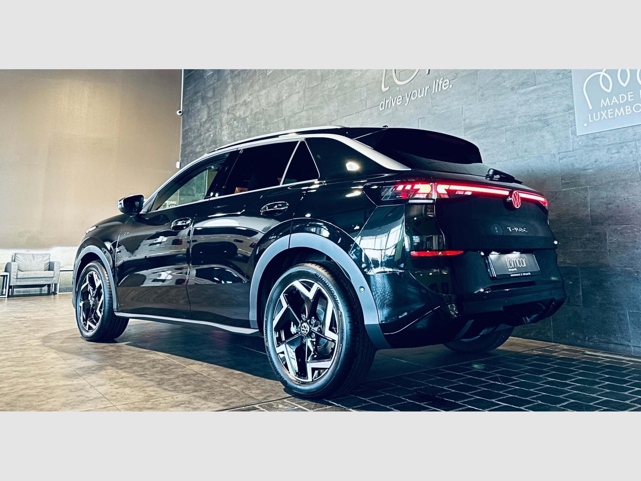 VW T-Roc T-ROC R-LINE eTSI DSG (2026) - Foto 4