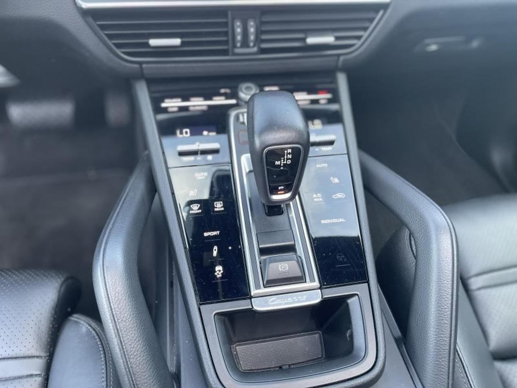 Porsche Cayenne 3.0 TIPTRONIC (2019) - Foto 9