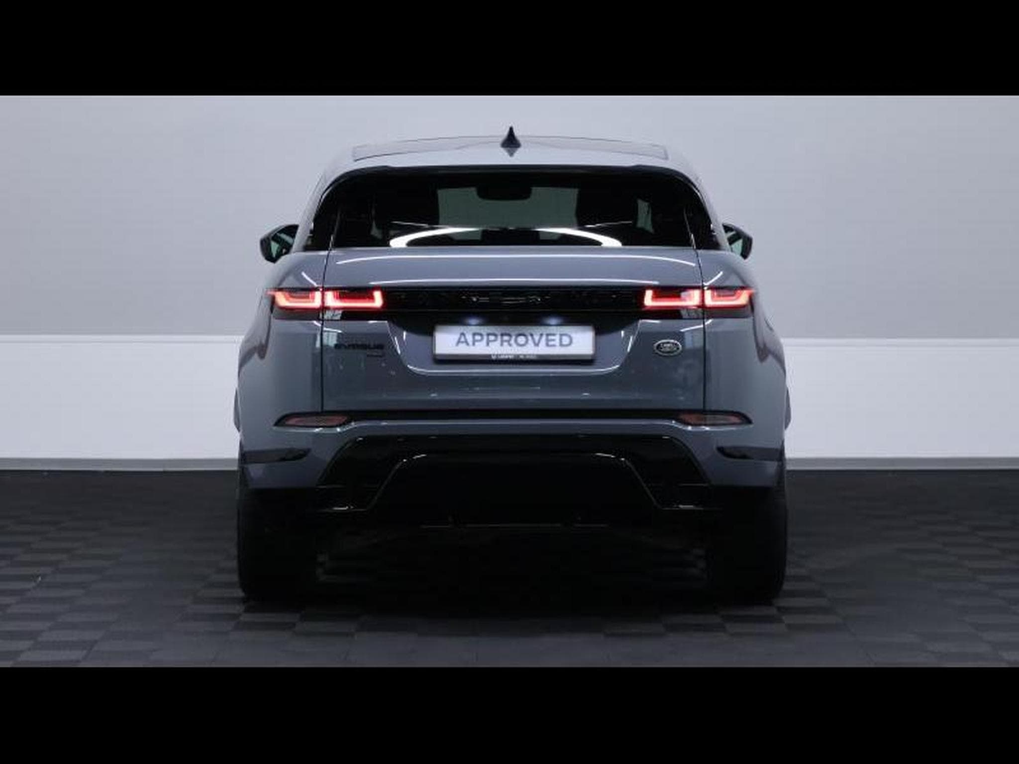 Land-Rover Range Rover Evoque P300e R-Dynamic S (2024) - Photo 6