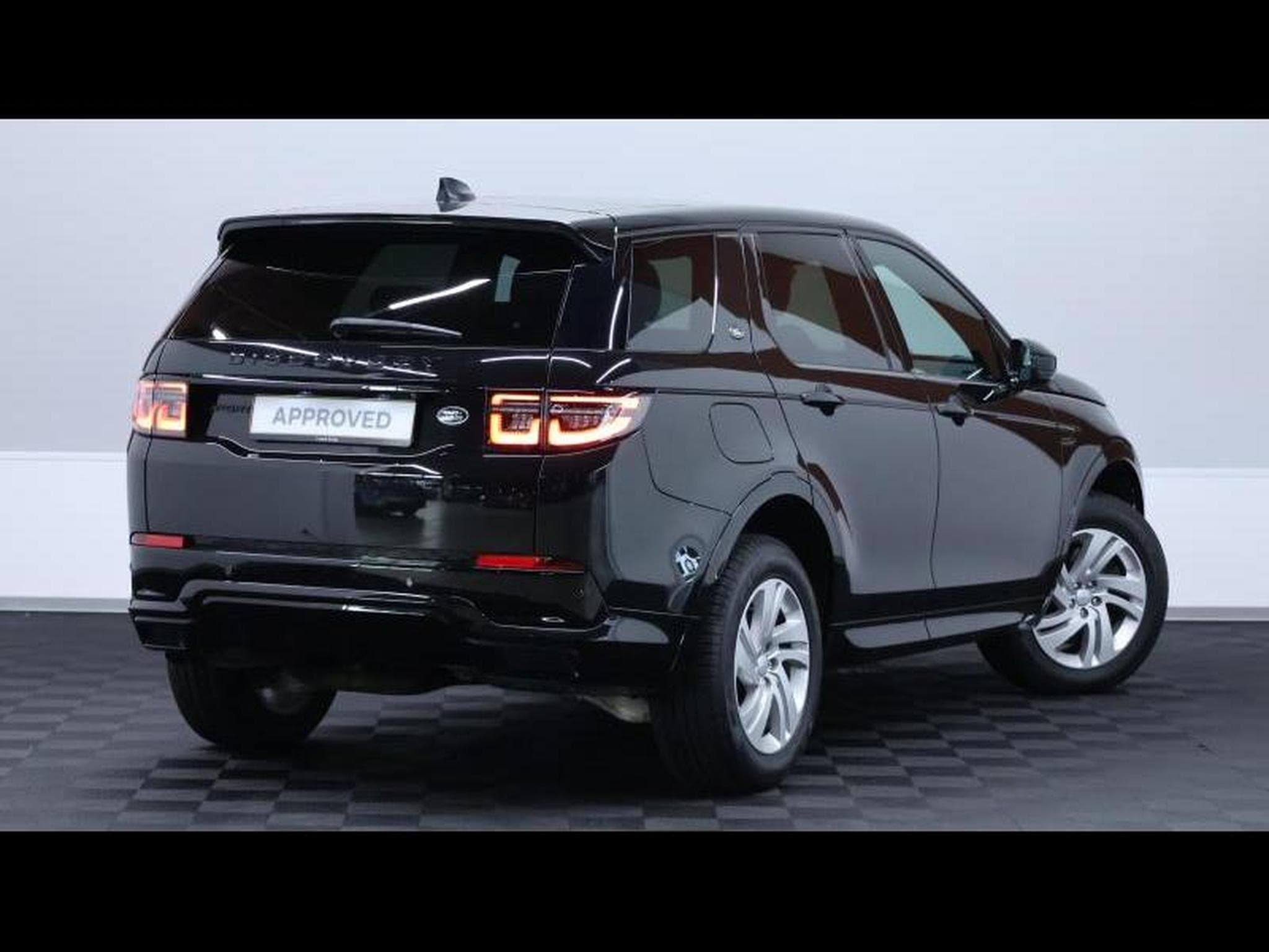 Land-Rover Discovery Sport D165 R-Dynamic S Auto (2023) - Photo 5