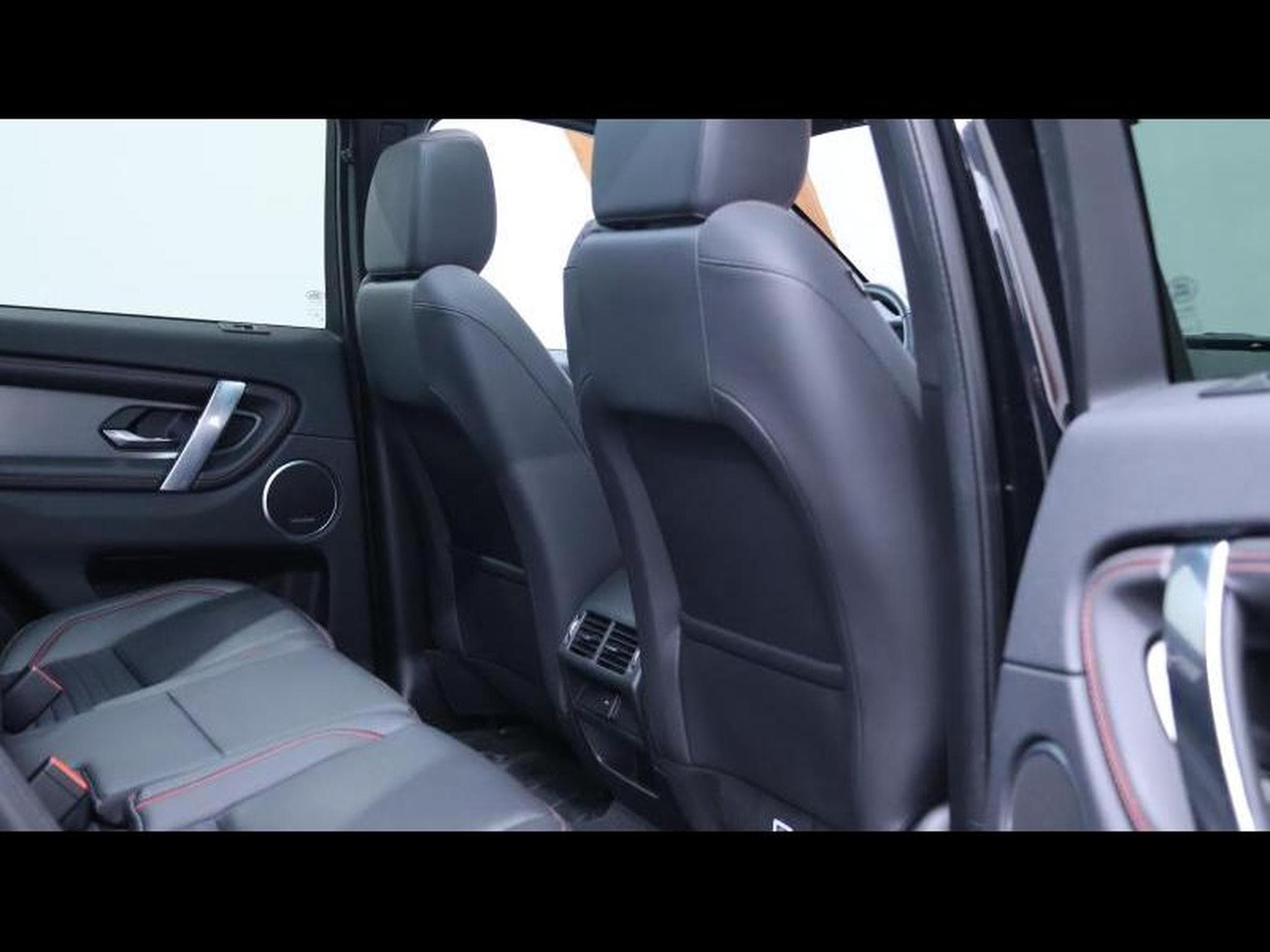 Land-Rover Discovery Sport D165 R-Dynamic S Auto (2023) - Photo 13