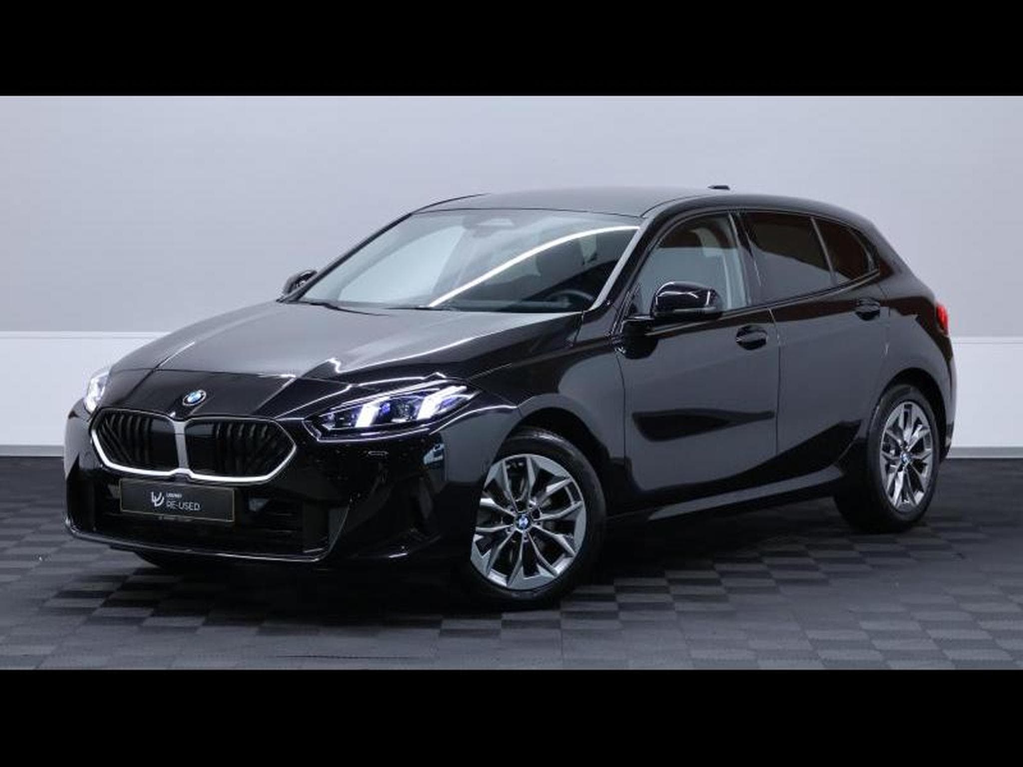 BMW 118 d Hatch F70 Steptronic (2025) - Photo 1