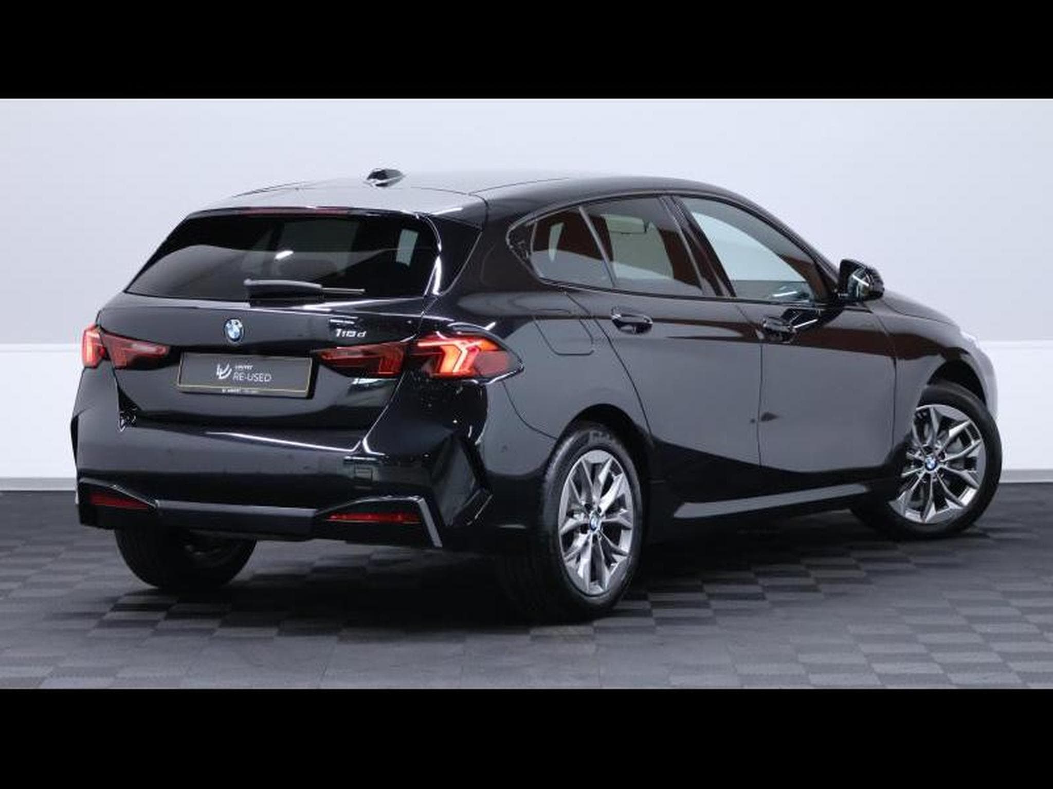 BMW 118 d Hatch F70 Steptronic (2025) - Photo 5